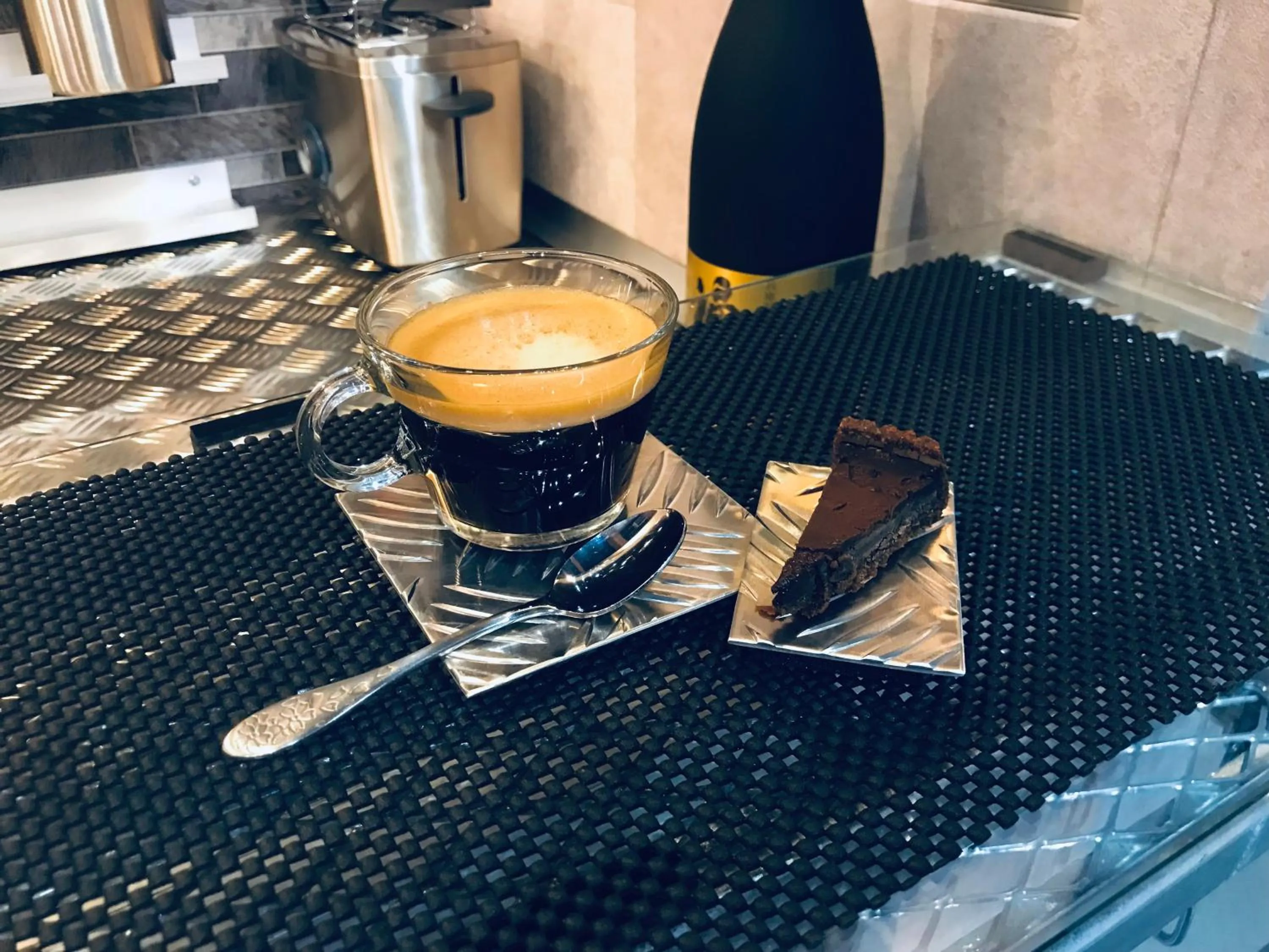 Restaurant/places to eat in Koke Musu inn