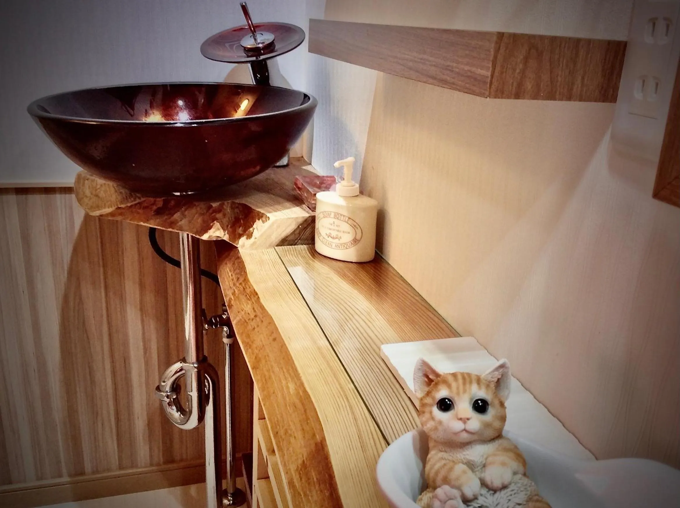Bathroom in Koke Musu inn