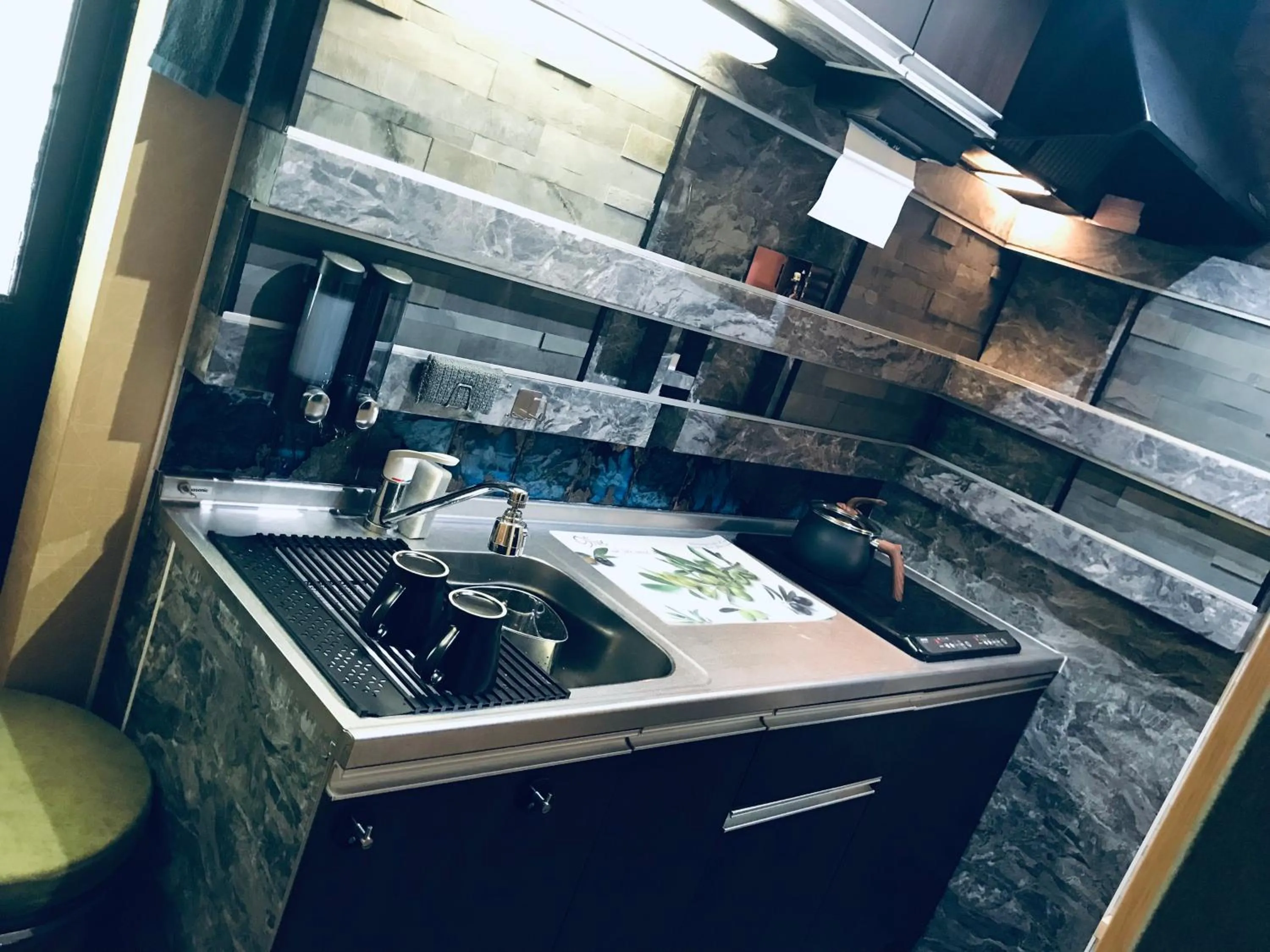 Photo of the whole room in Koke Musu inn