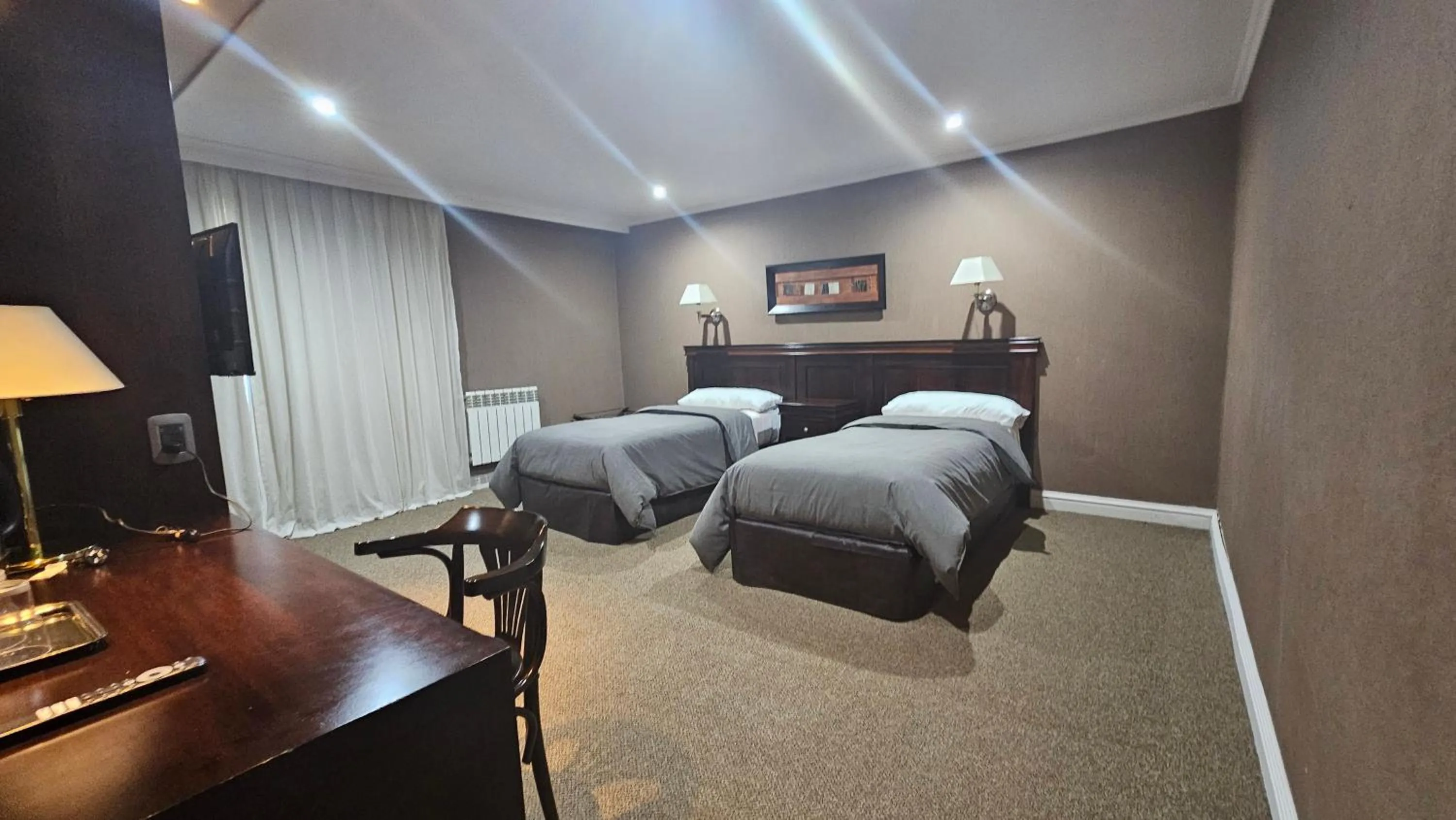 Bedroom, Bed in Hotel Quijote