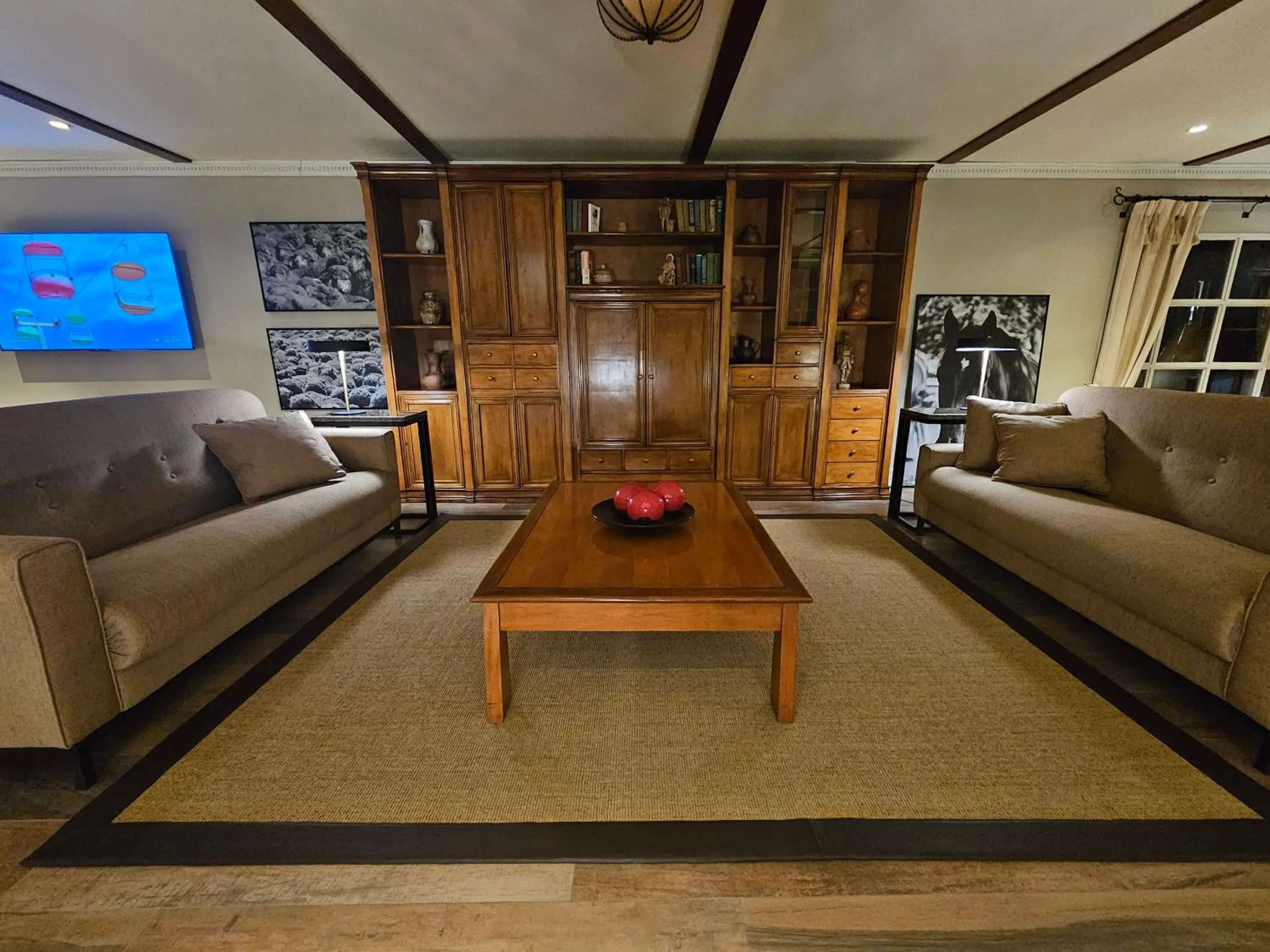 Library in Hotel Quijote