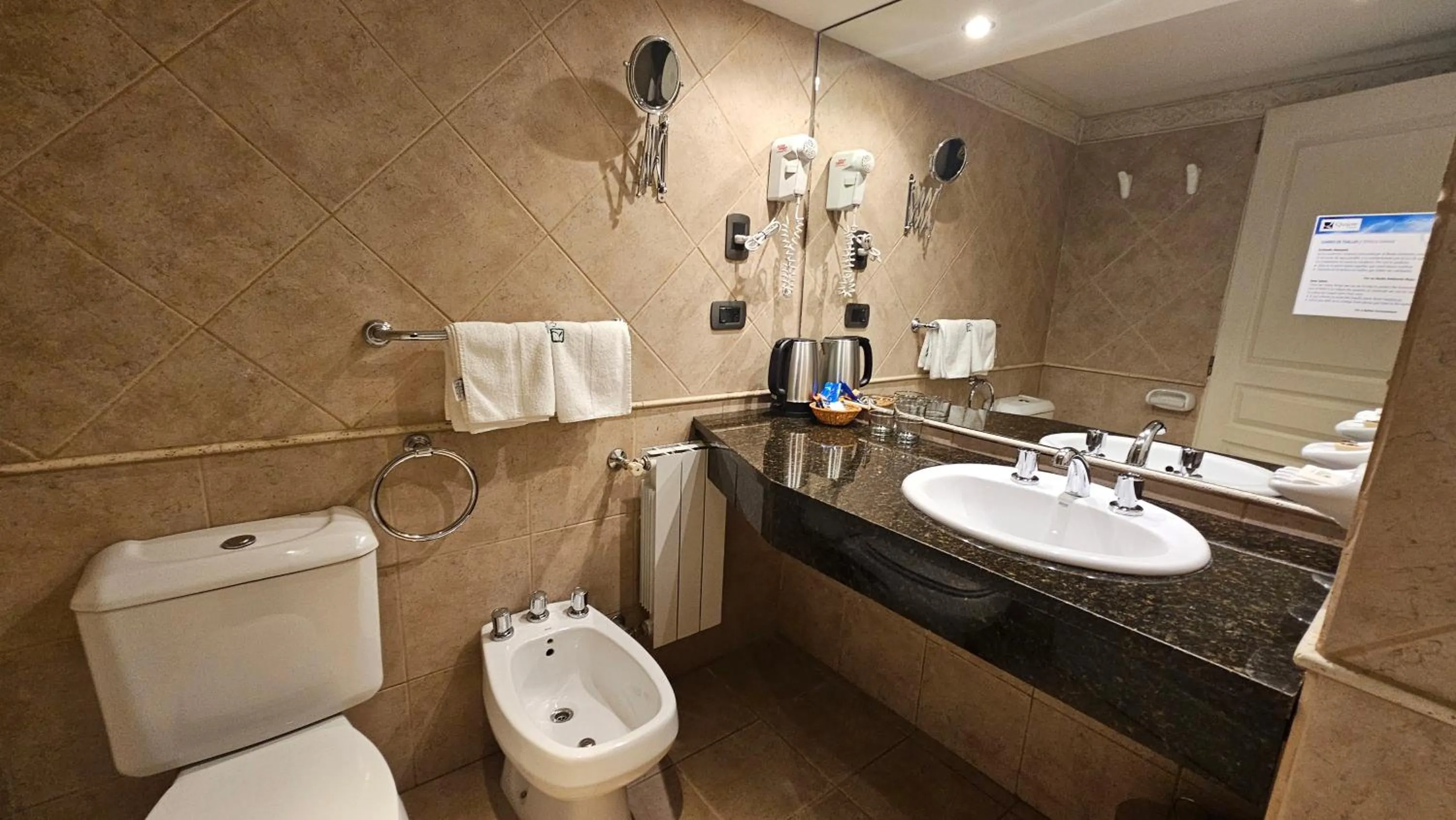 Bathroom in Hotel Quijote