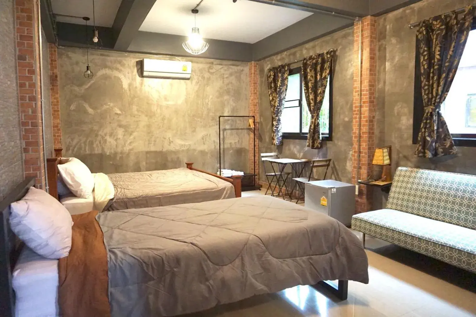 Deluxe King Suite - single occupancy in Sawatdee Guesthouse the Original Deluxe King Suite - single occupancy in Sawatdee Guesthouse the Original