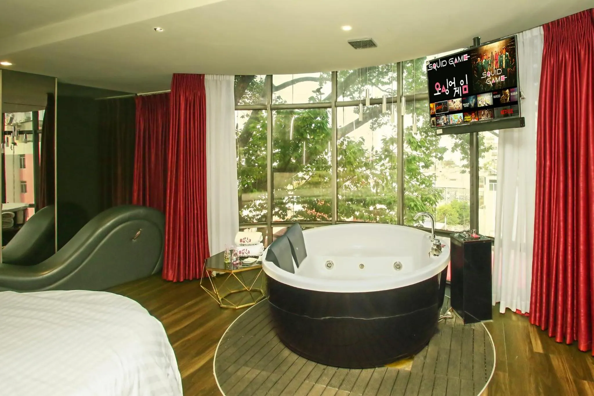 Bed in Bonita Signature Hotel