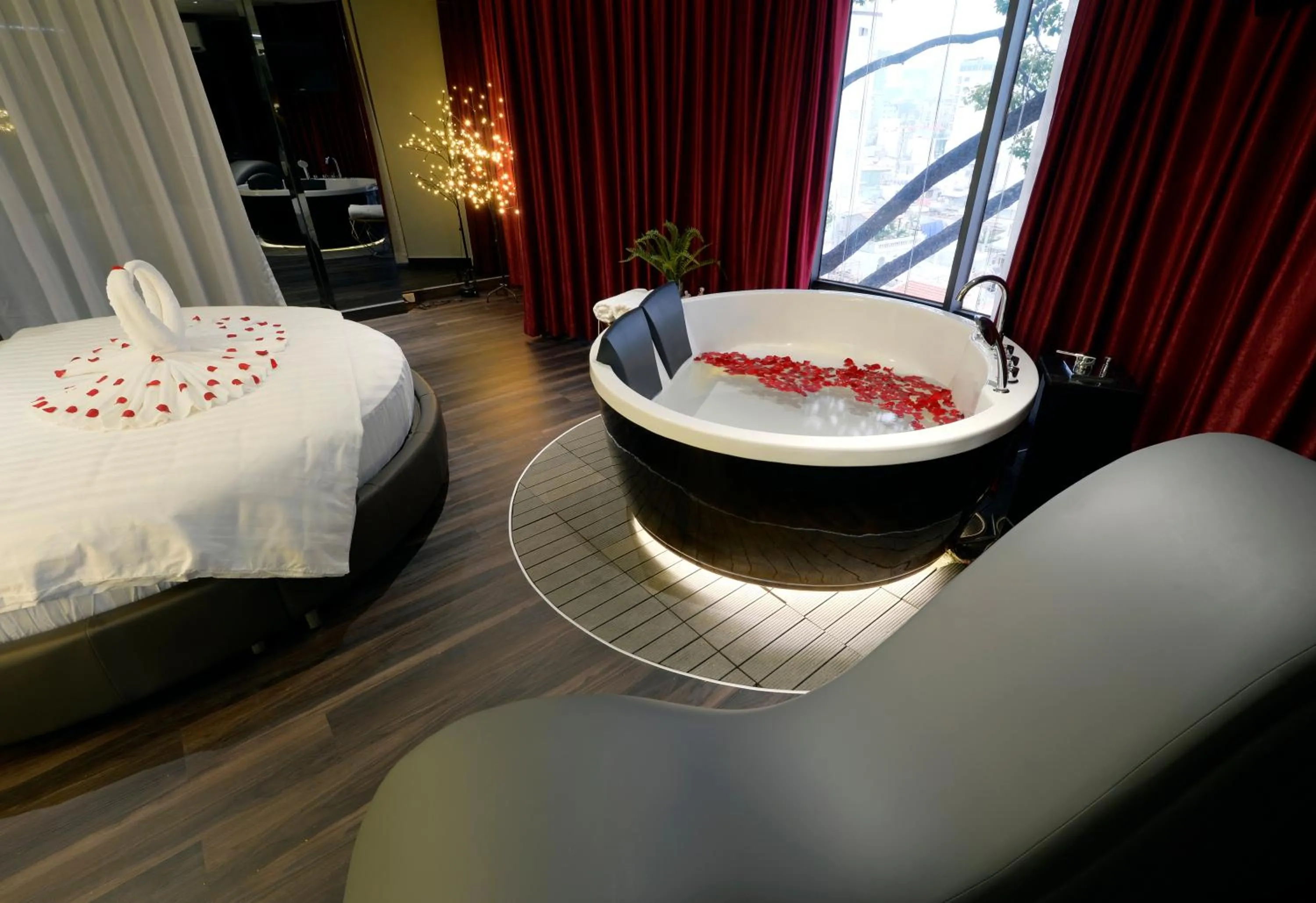 Bedroom, Bed in Bonita Signature Hotel