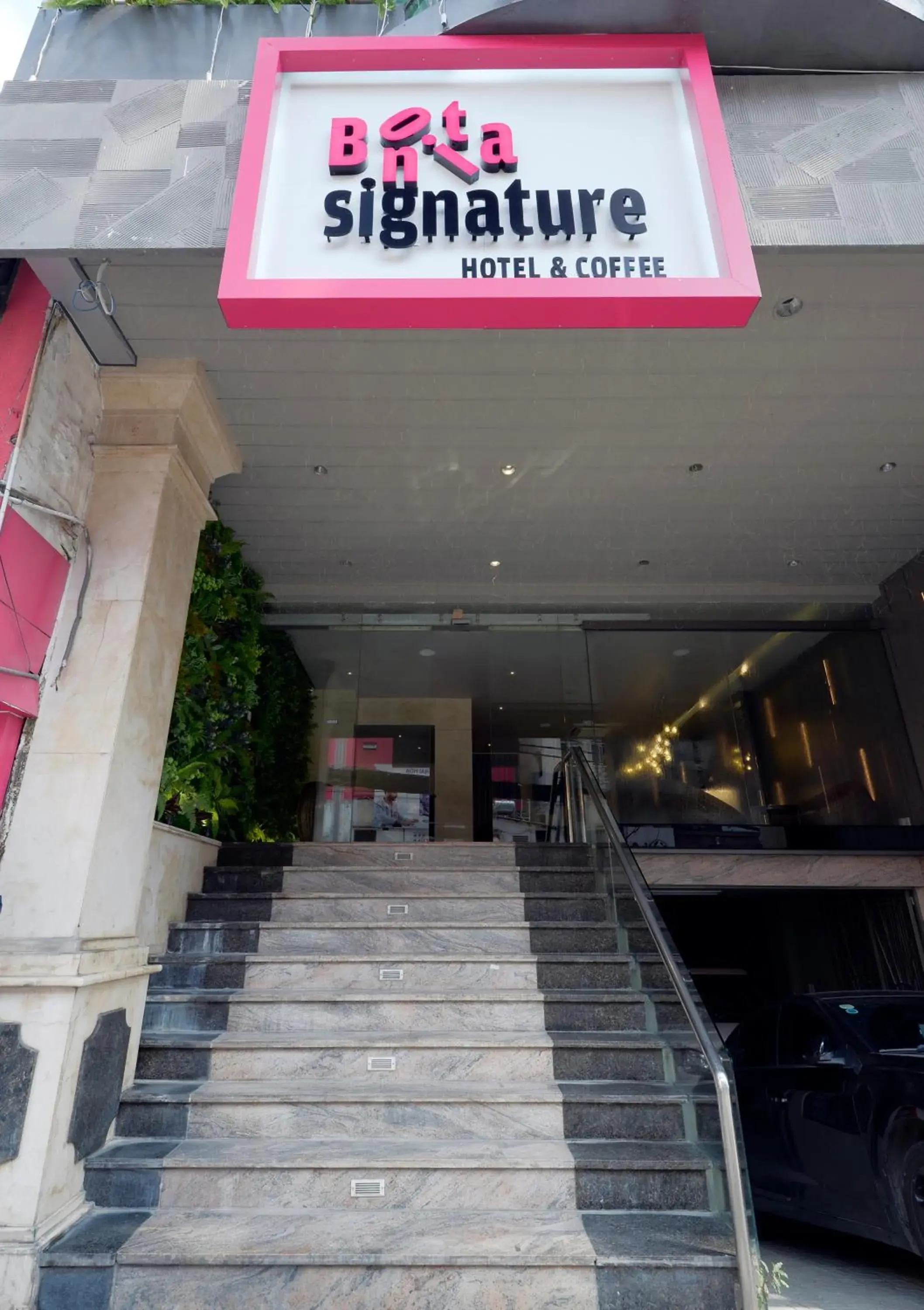 Property building in Bonita Signature Hotel Property building in Bonita Signature Hotel