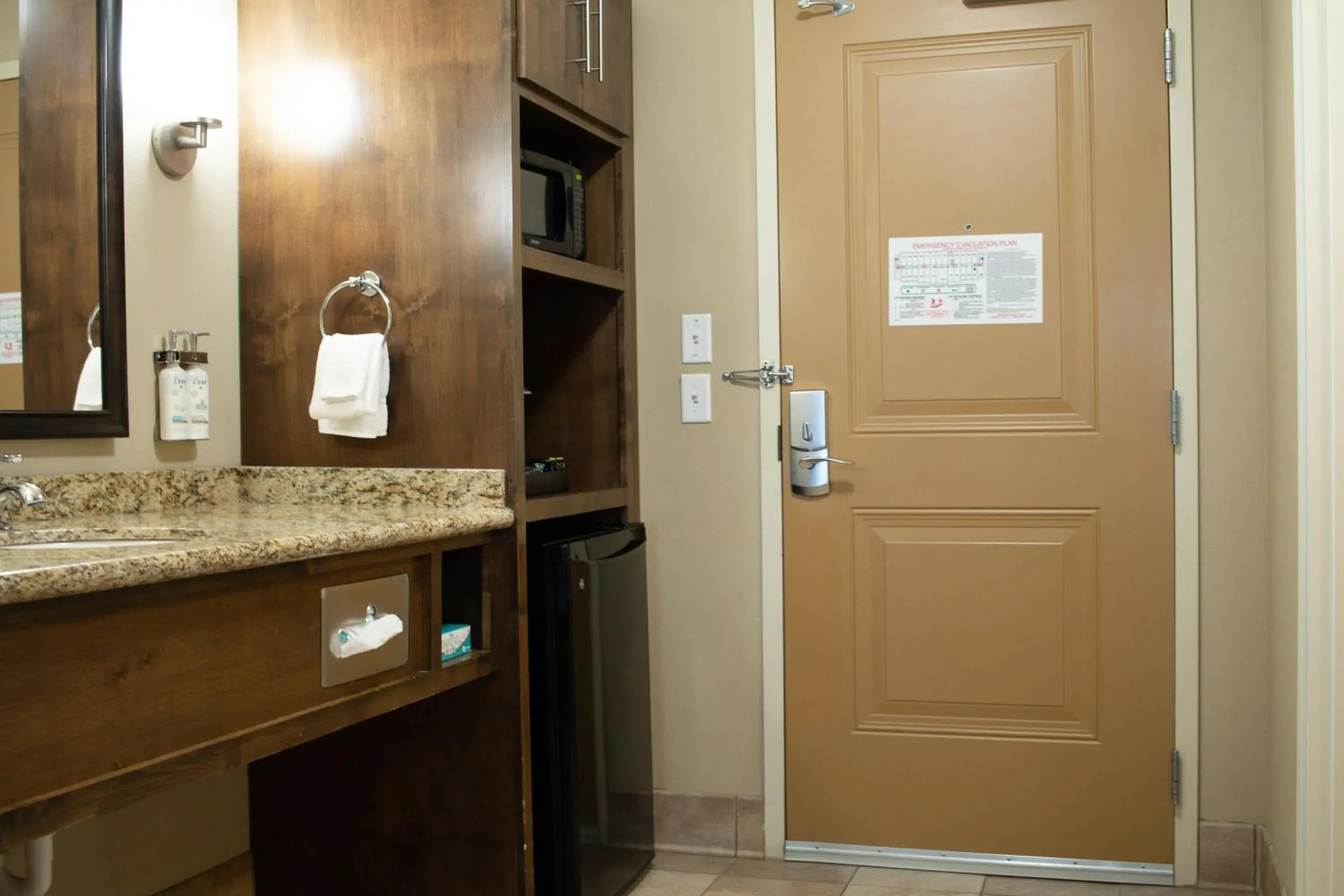 Standard Queen Room with Two Queen Beds in Holiday Inn Express & Suites - Williston by IHG Standard Queen Room with Two Queen Beds in Holiday Inn Express & Suites - Williston by IHG