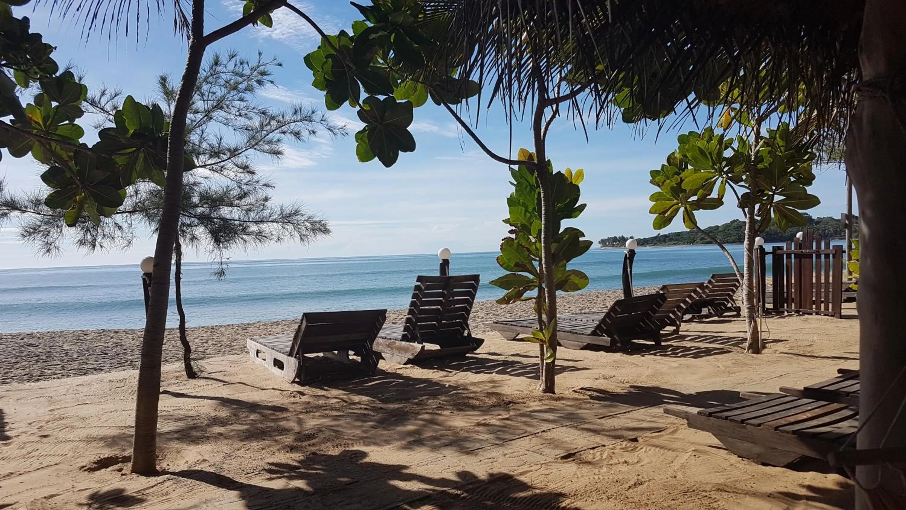 Neighbourhood in Sandy Beach Hotel