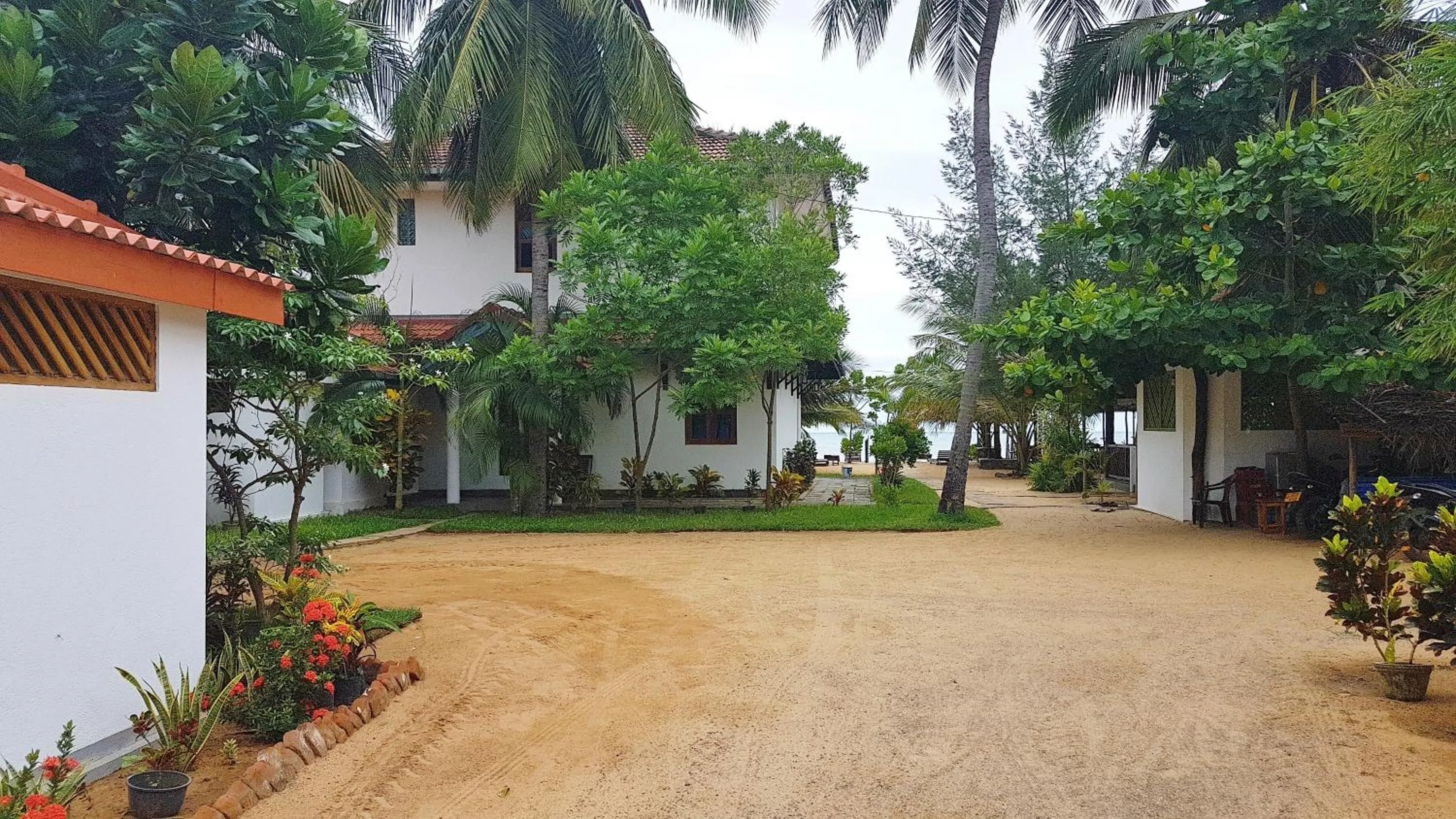 Facade/entrance in Sandy Beach Hotel