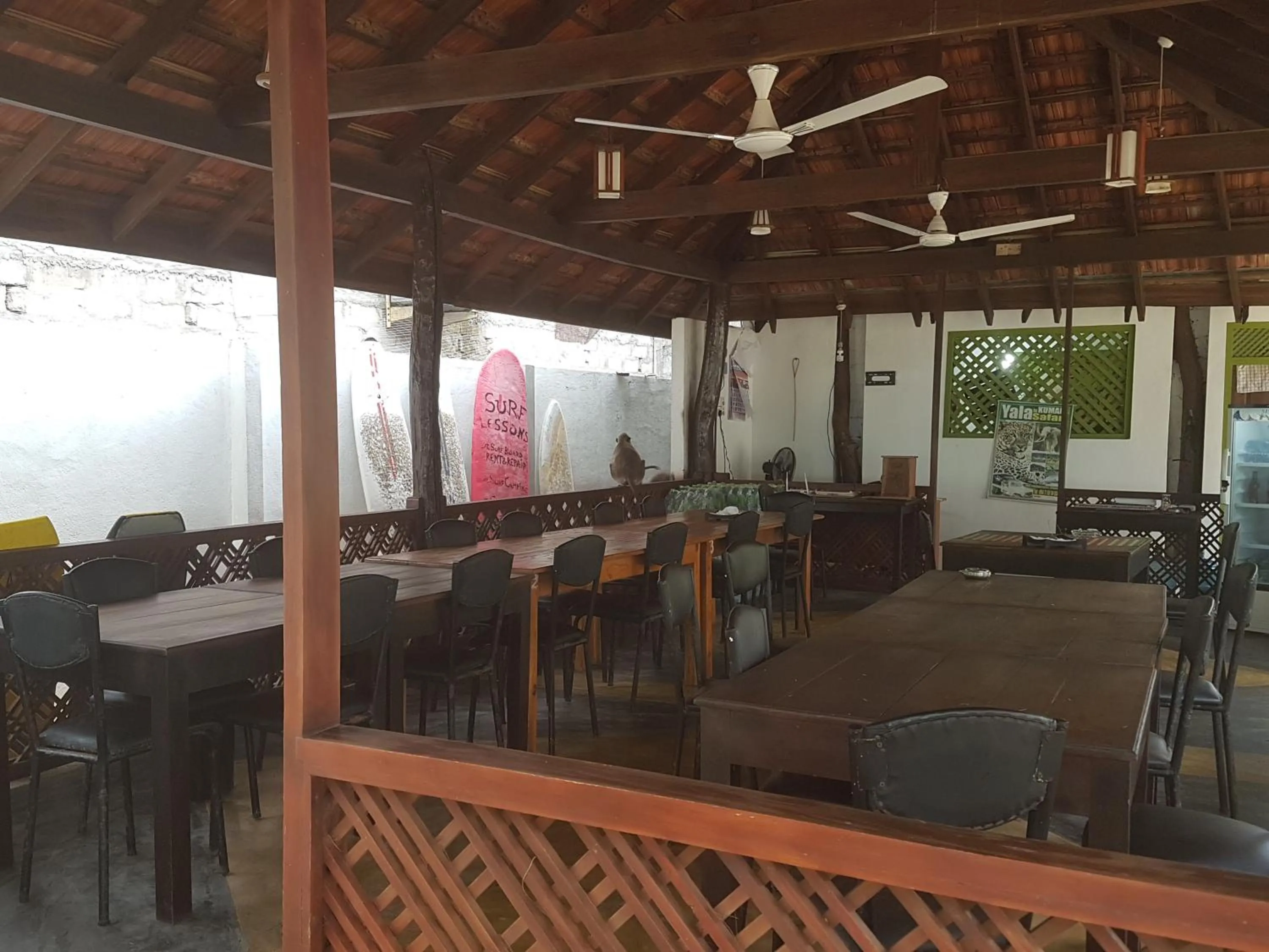 Restaurant/places to eat in Sandy Beach Hotel
