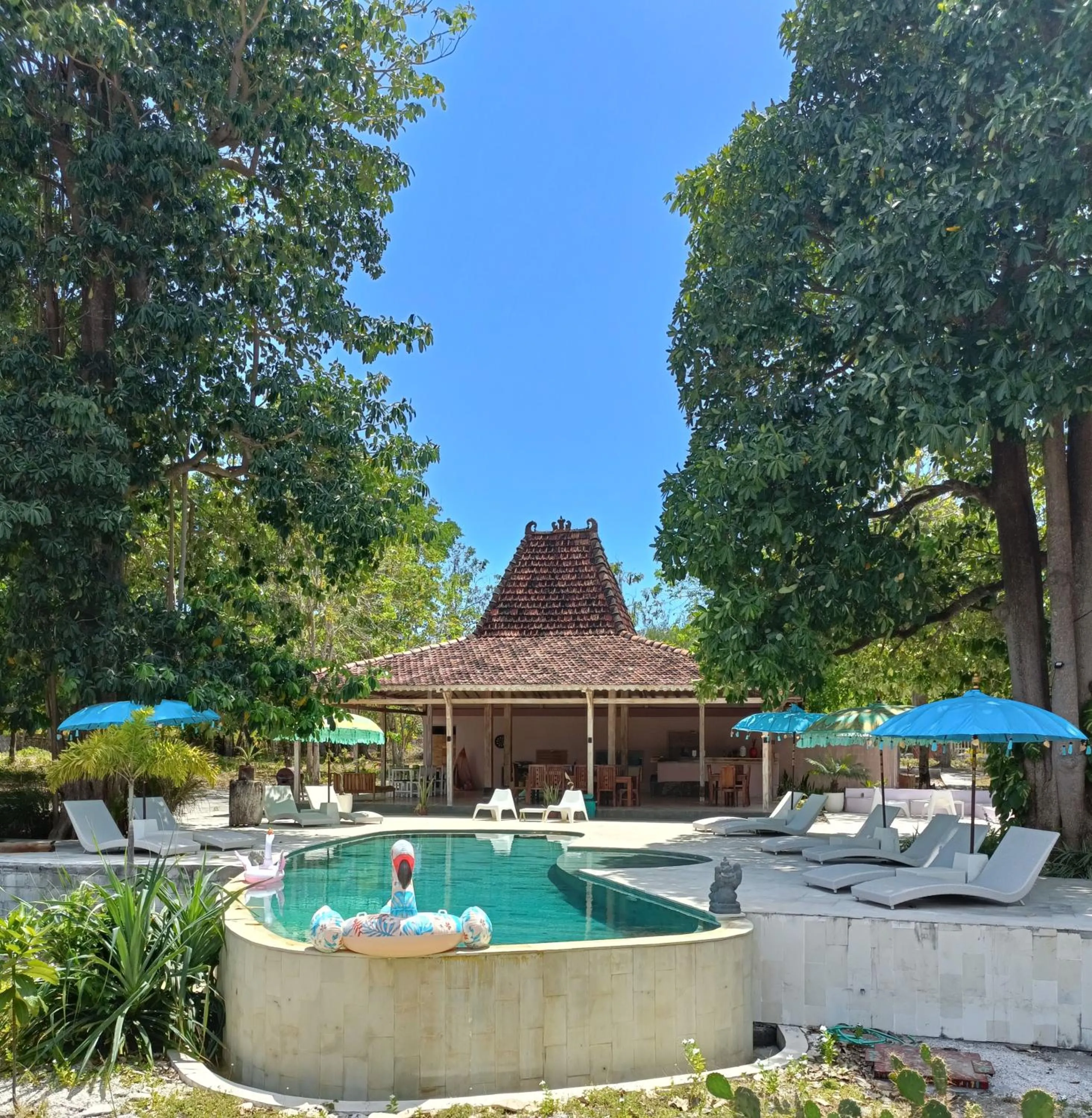 Maleo Moyo Hotel & Dive Resort