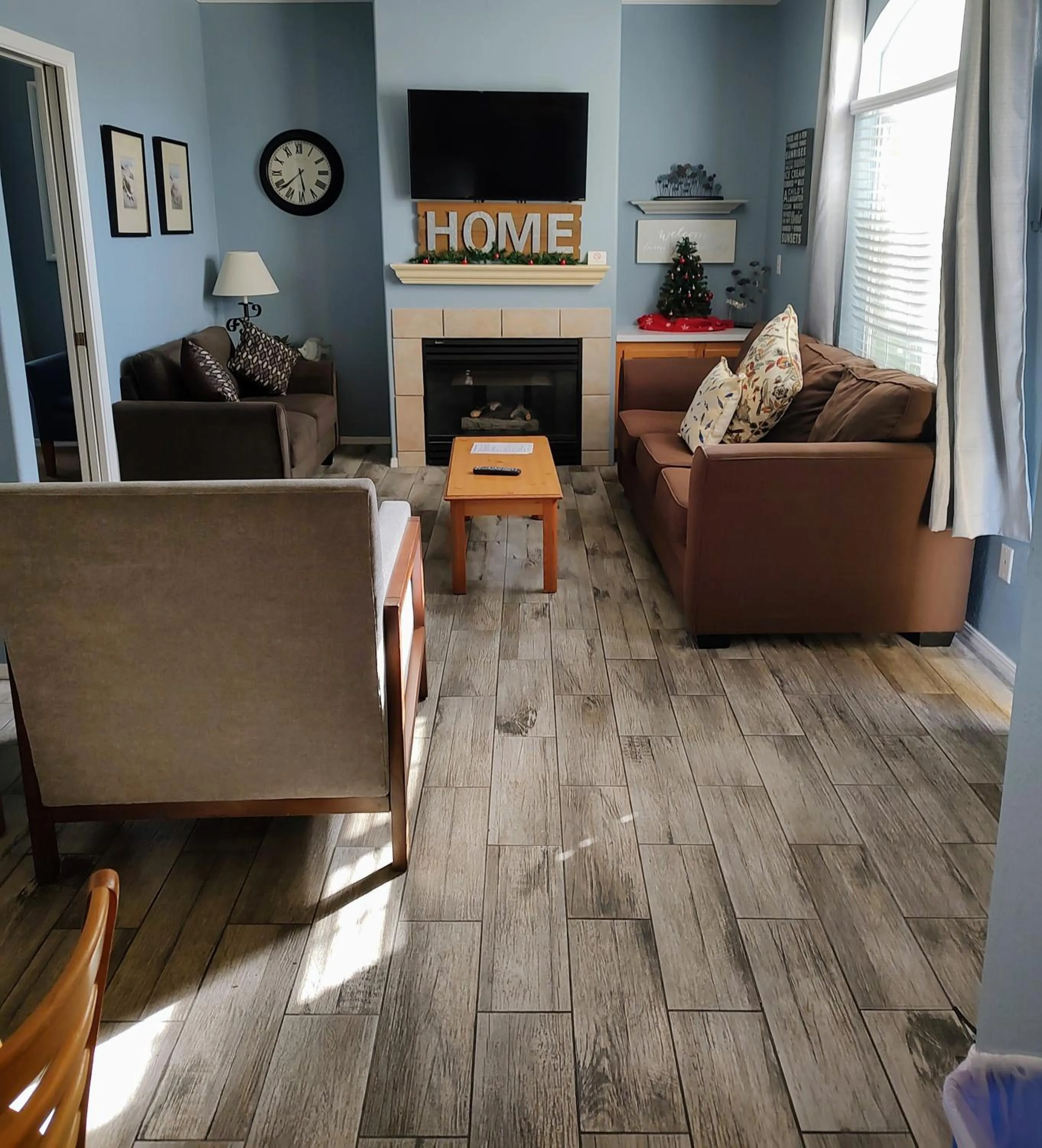 Living room in Pacific Plaza Resort