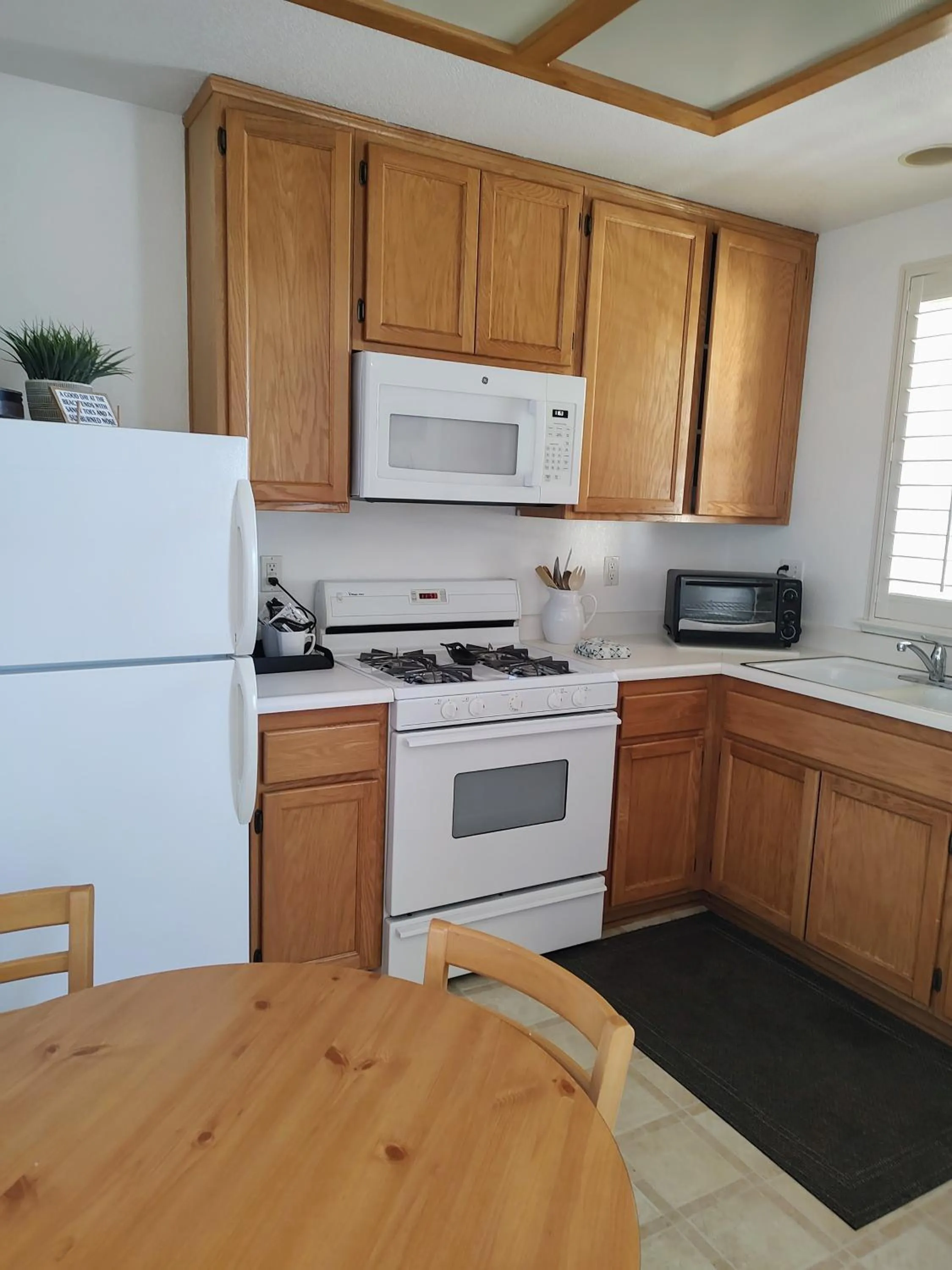 Kitchen or kitchenette in Pacific Plaza Resort