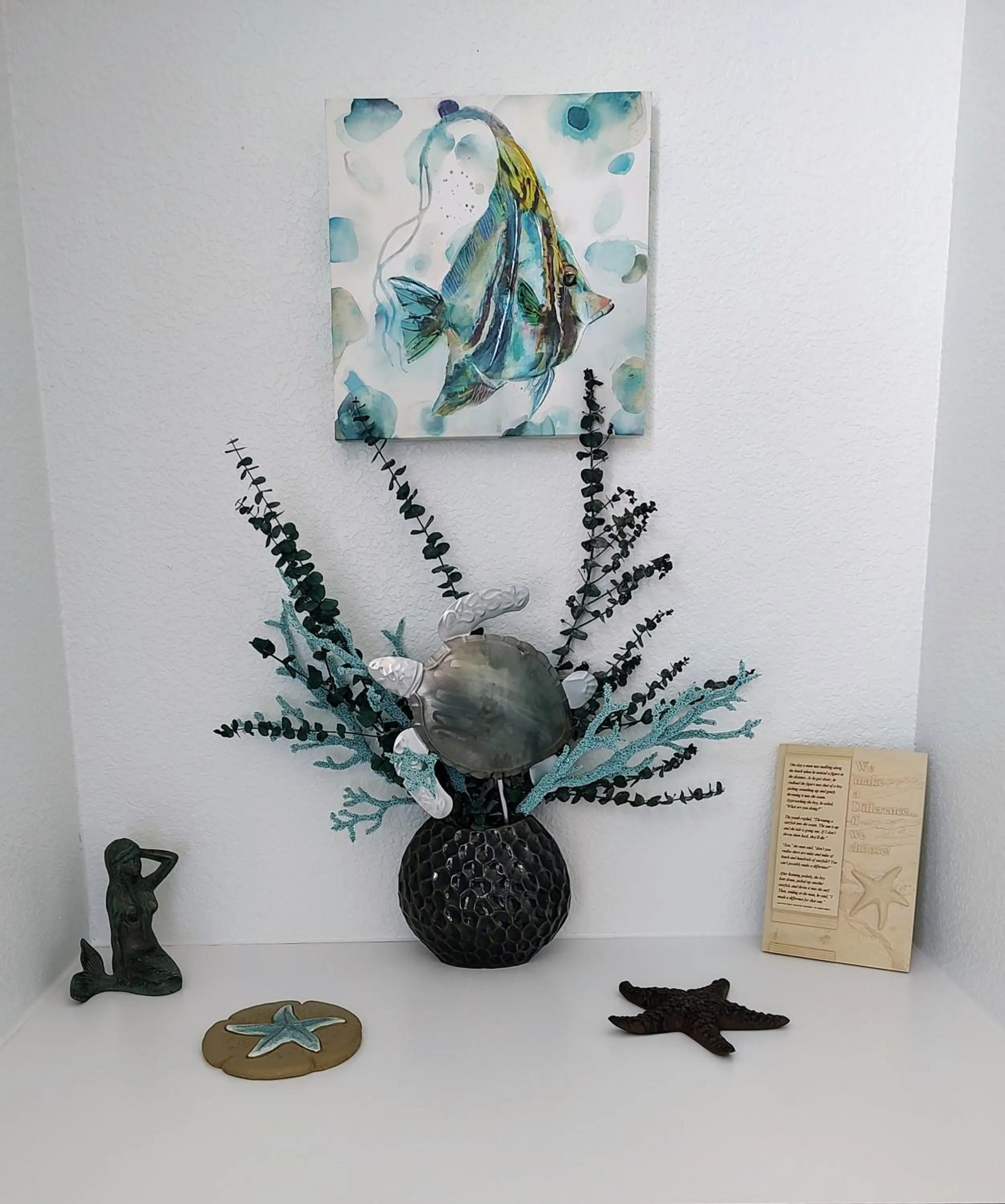 Decorative detail in Pacific Plaza Resort