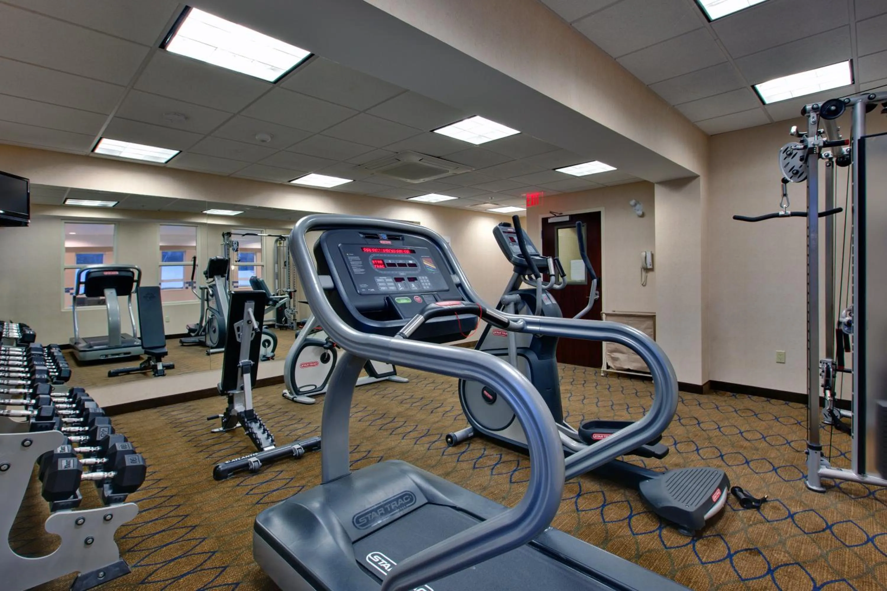 Fitness centre/facilities in Comfort Inn & Suites