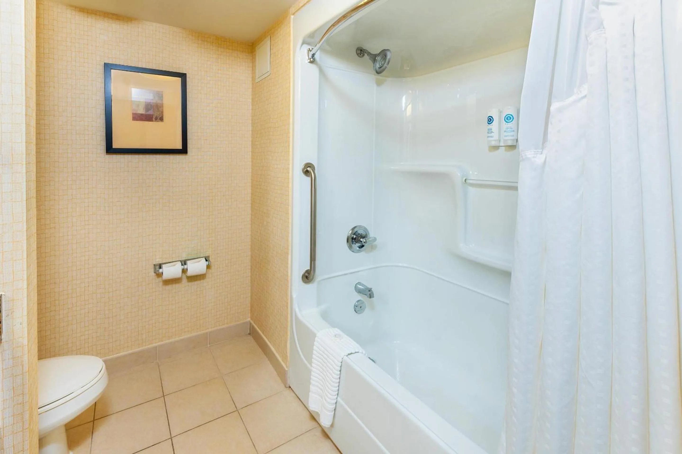 Bedroom in Comfort Inn & Suites