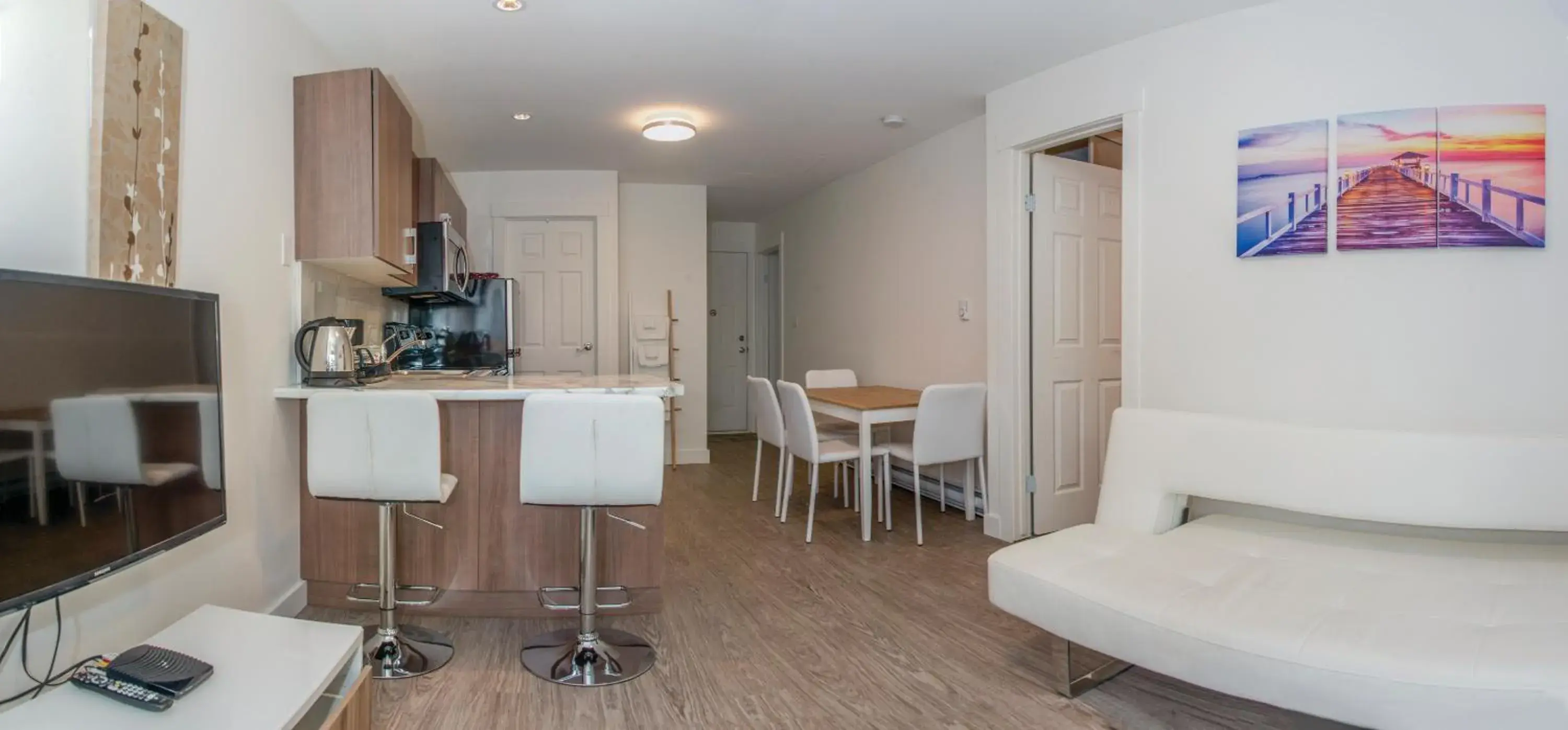 Deluxe Two Bedroom Cabin in Riverside Resort & RV Park Deluxe Two Bedroom Cabin in Riverside Resort & RV Park