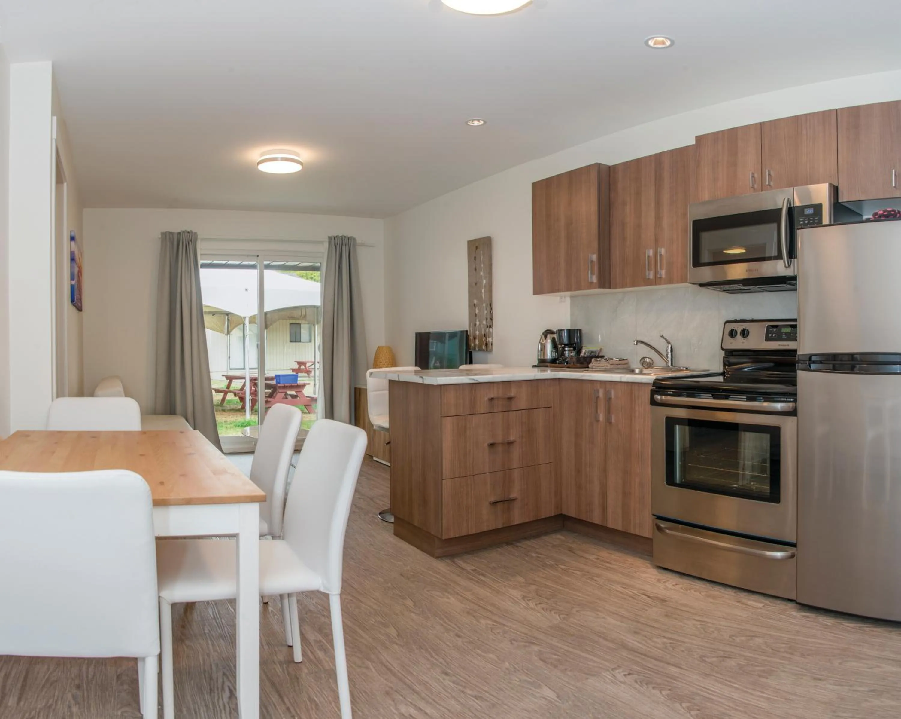 Kitchen or kitchenette in Riverside Resort & RV Park