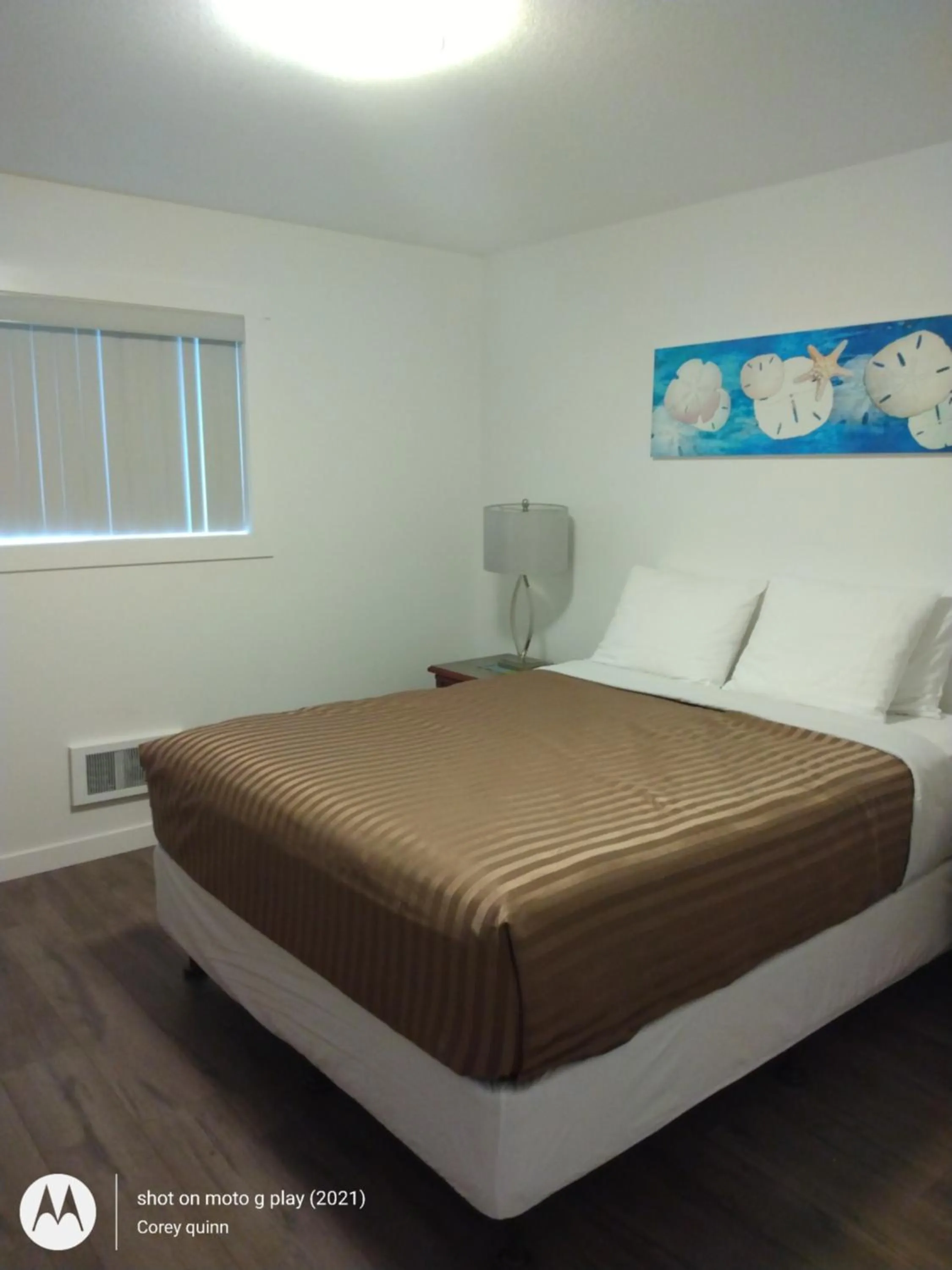 Bed in Riverside Resort & RV Park