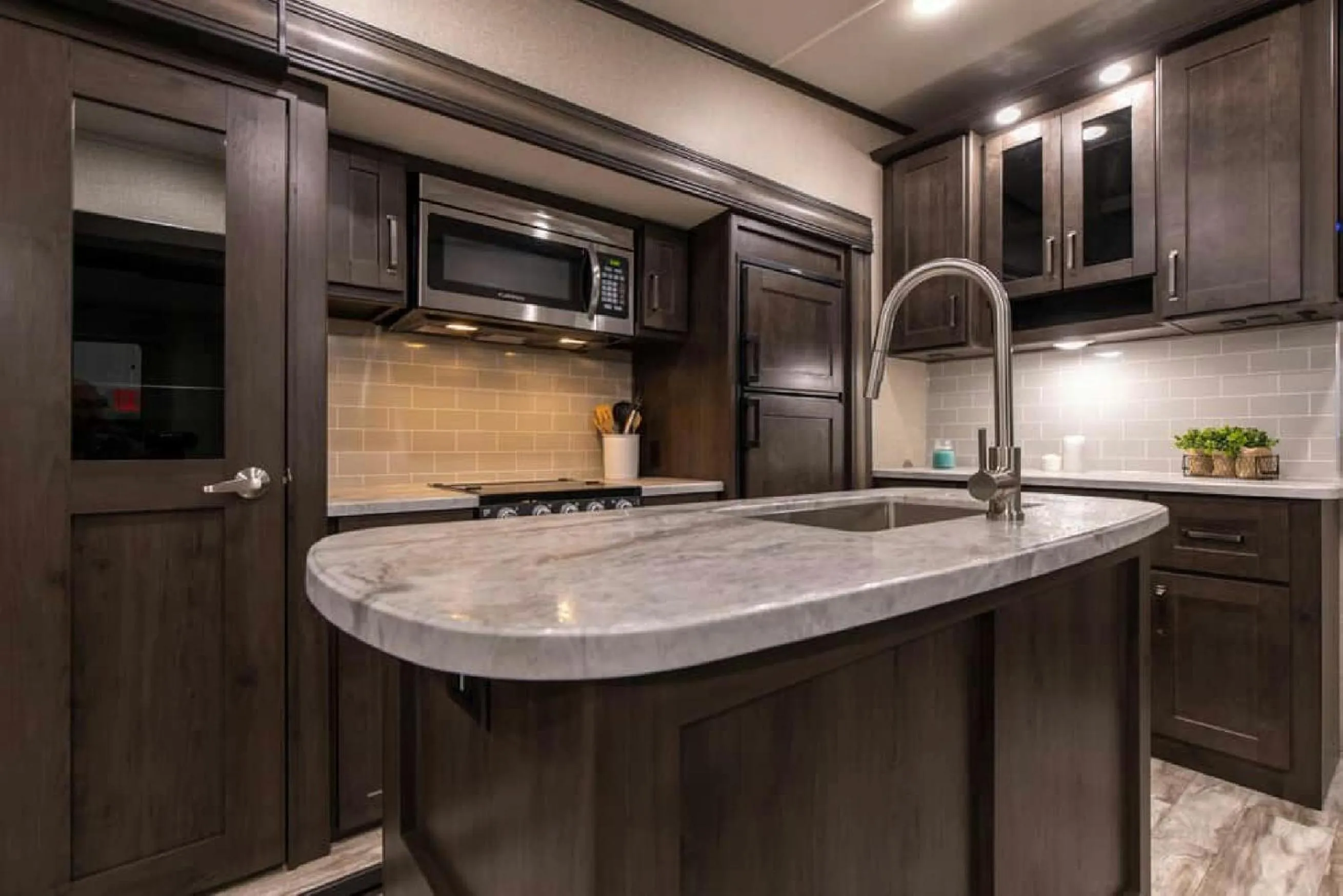 Kitchen or kitchenette in Riverside Resort & RV Park