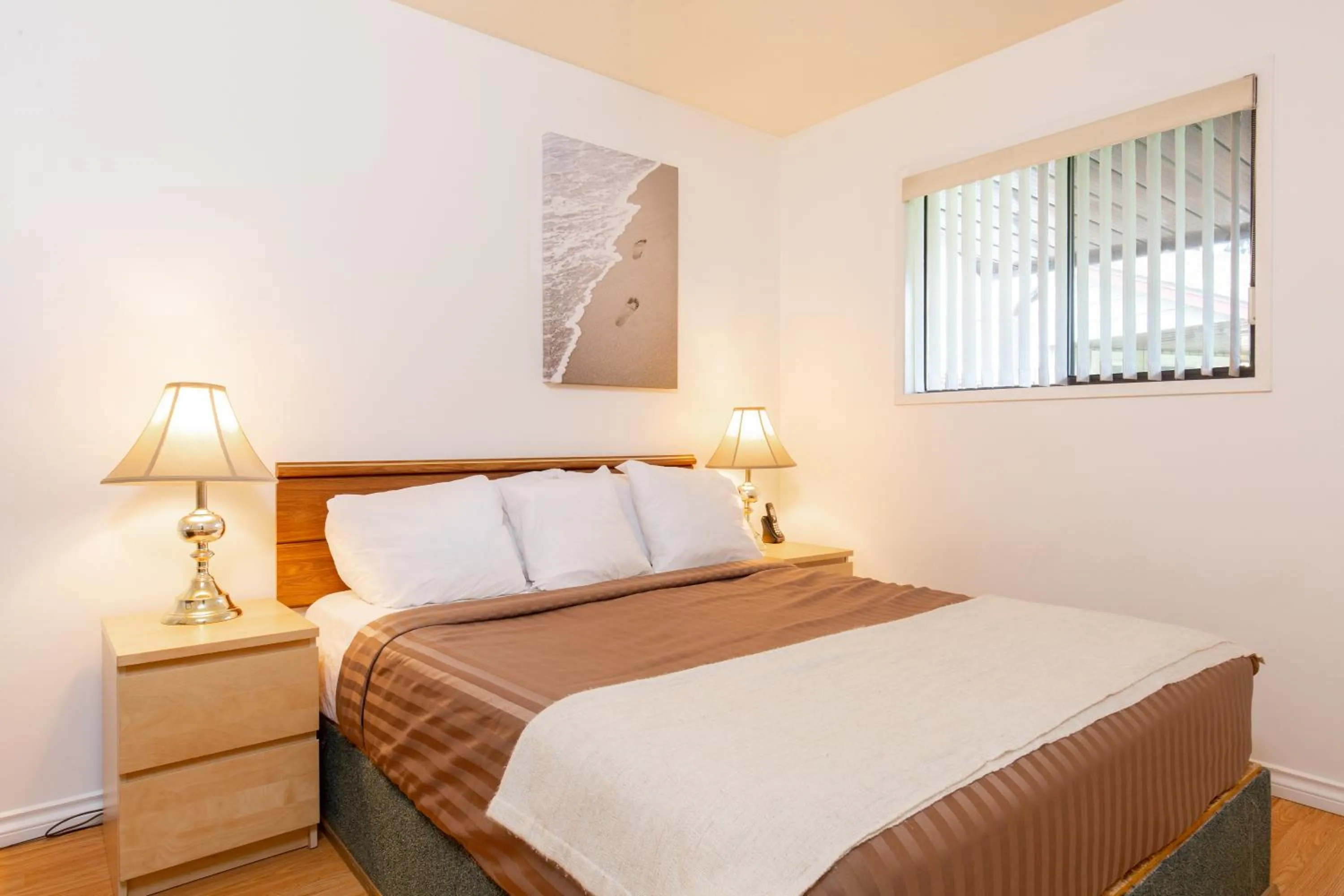 Bed in Riverside Resort & RV Park