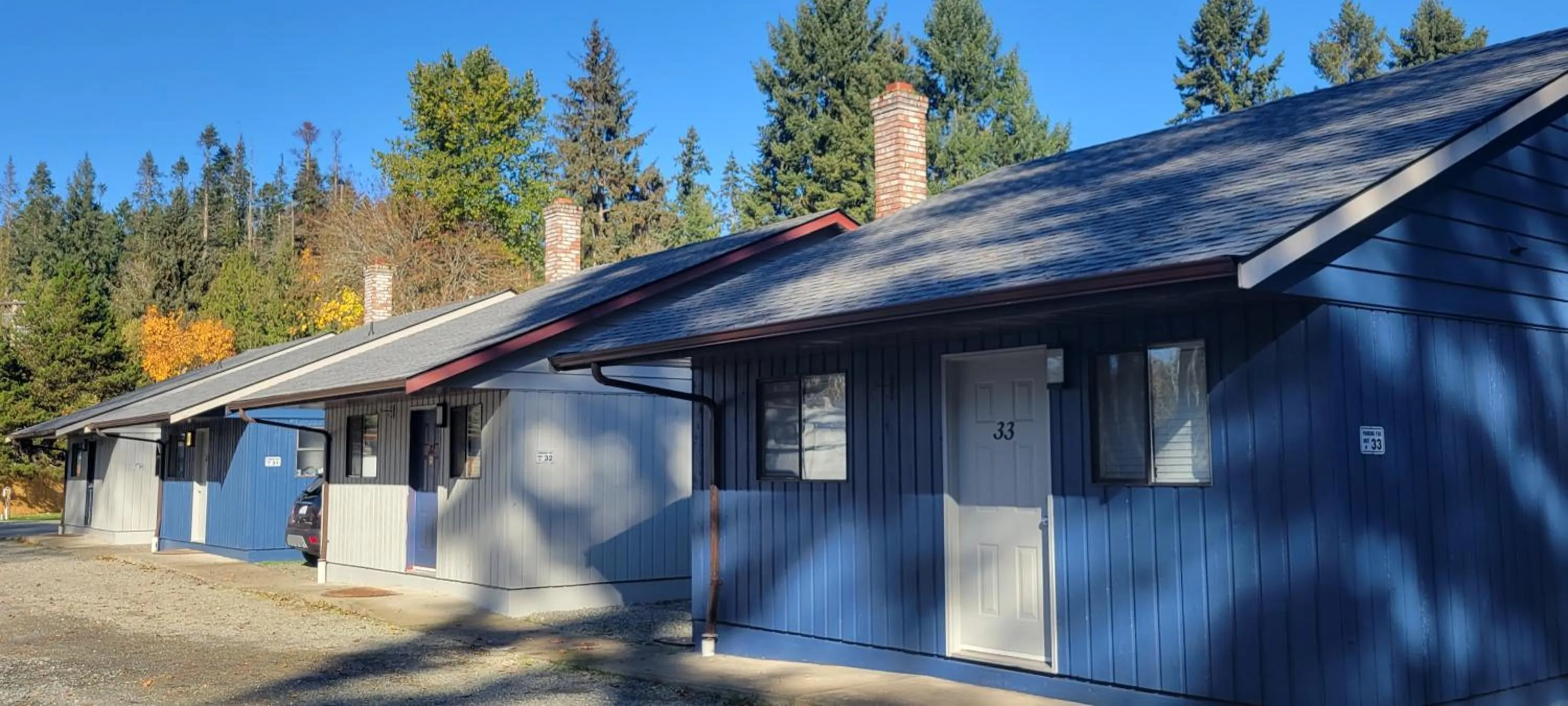 Facade/entrance in Riverside Resort & RV Park