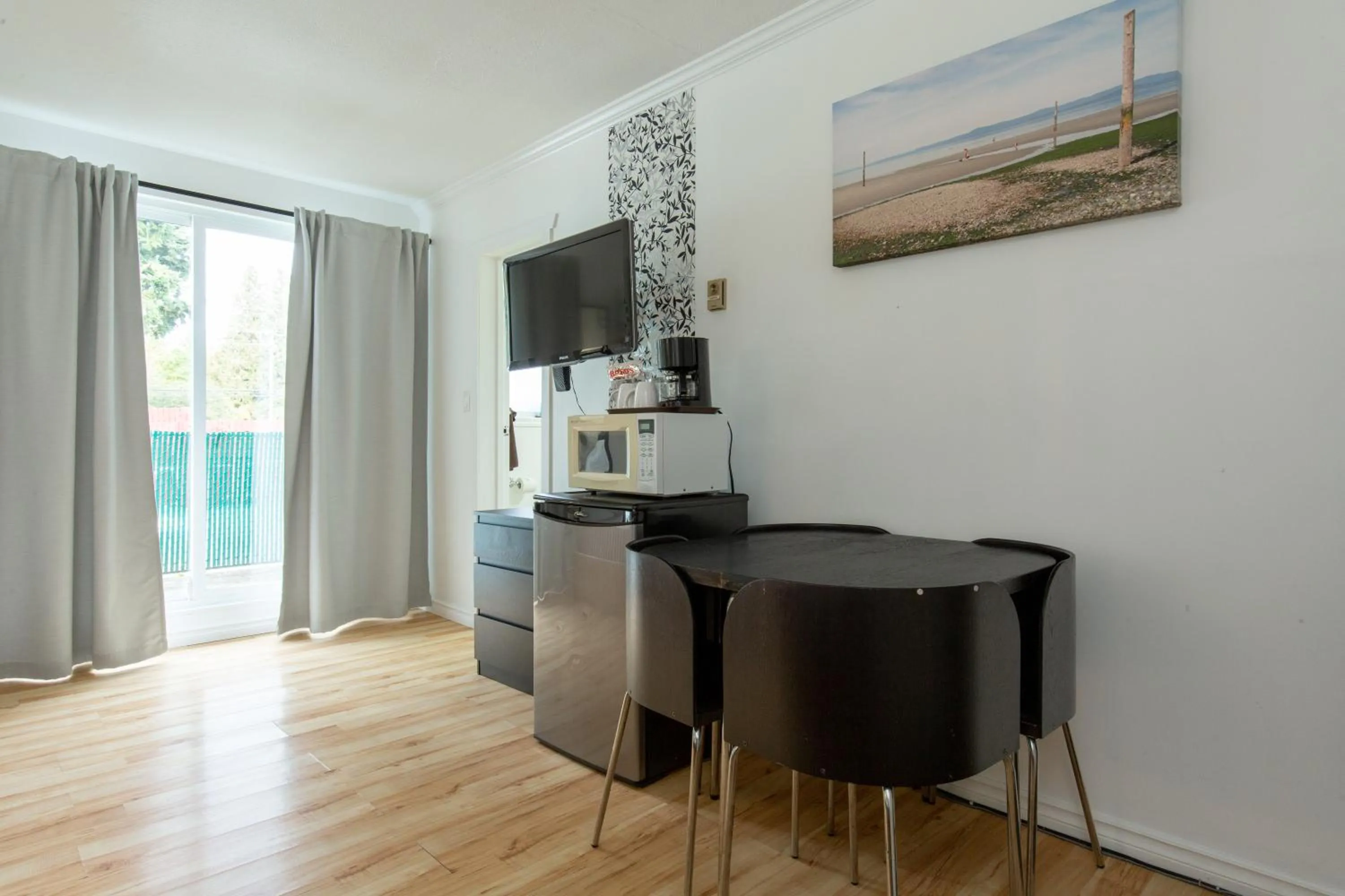 TV and multimedia in Riverside Resort & RV Park