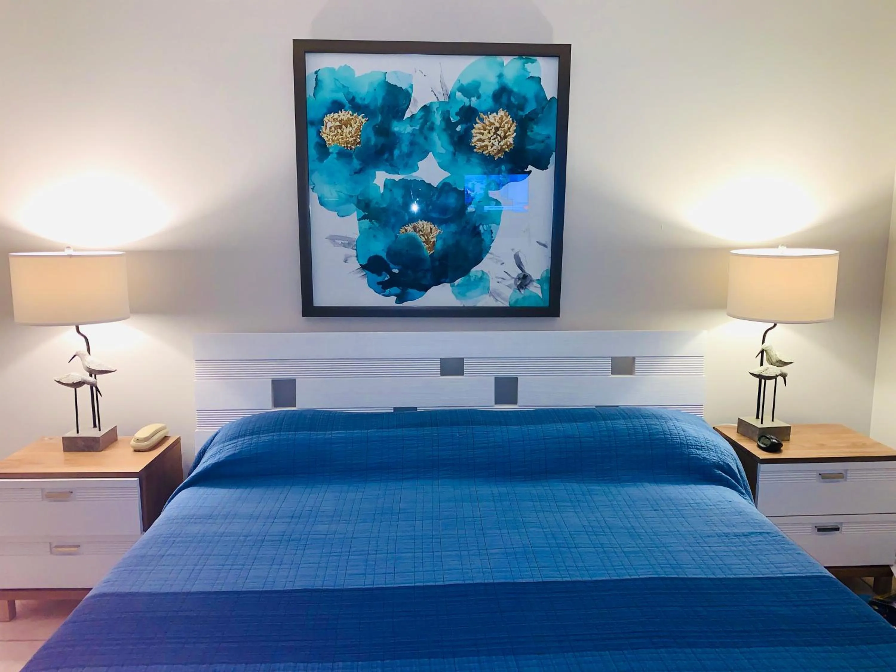 Bed in Turtle Crawl Inn - Longboat Key