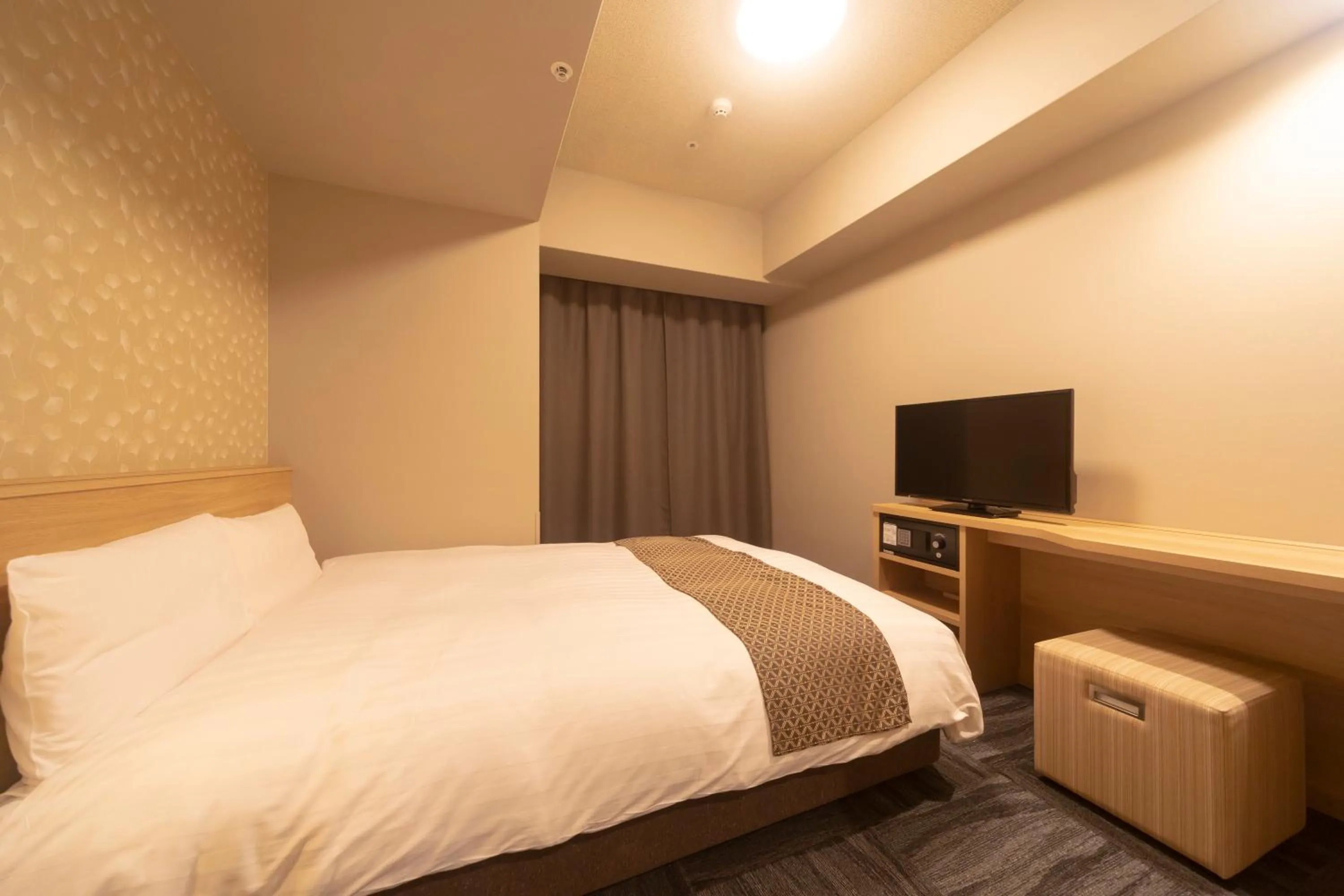 Bed in Dormy Inn Premium Namba ANNEX Natural Hot Spring