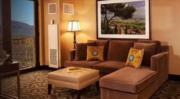 Living room in Casino del Sol Resort Tucson Living room in Casino del Sol Resort Tucson
