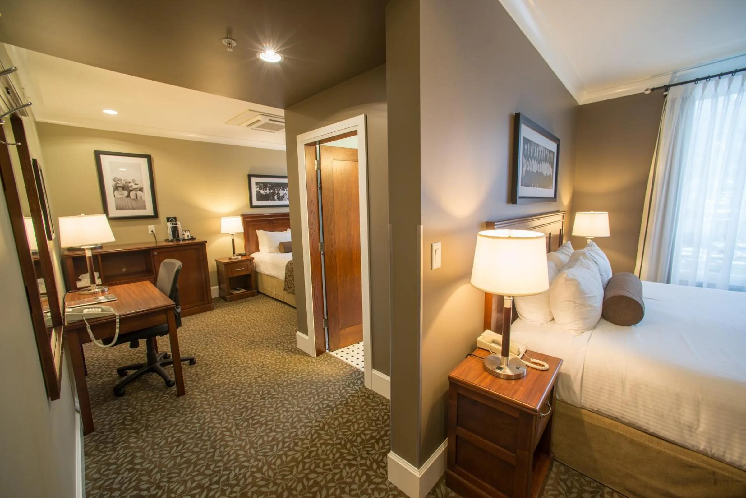 Photo of the whole room, Bed in Hume Hotel & Spa