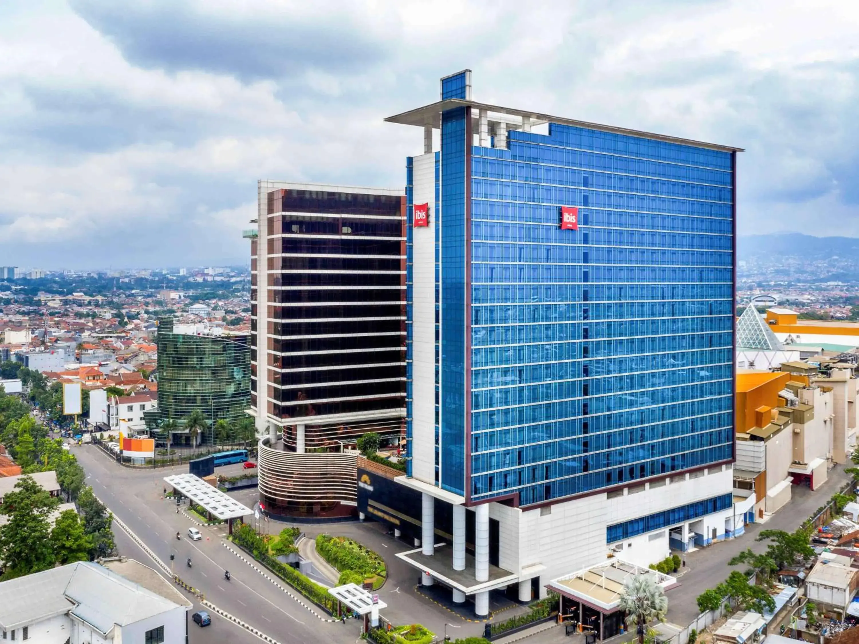 Property building in Ibis Bandung Trans Studio Property building in Ibis Bandung Trans Studio