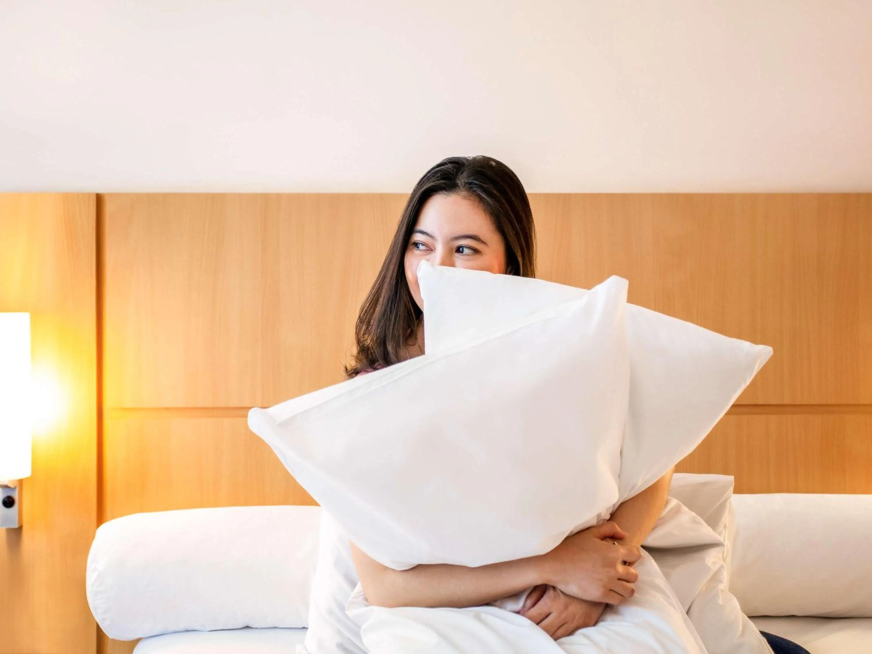 Photo of the whole room, Bed in Ibis Bandung Trans Studio