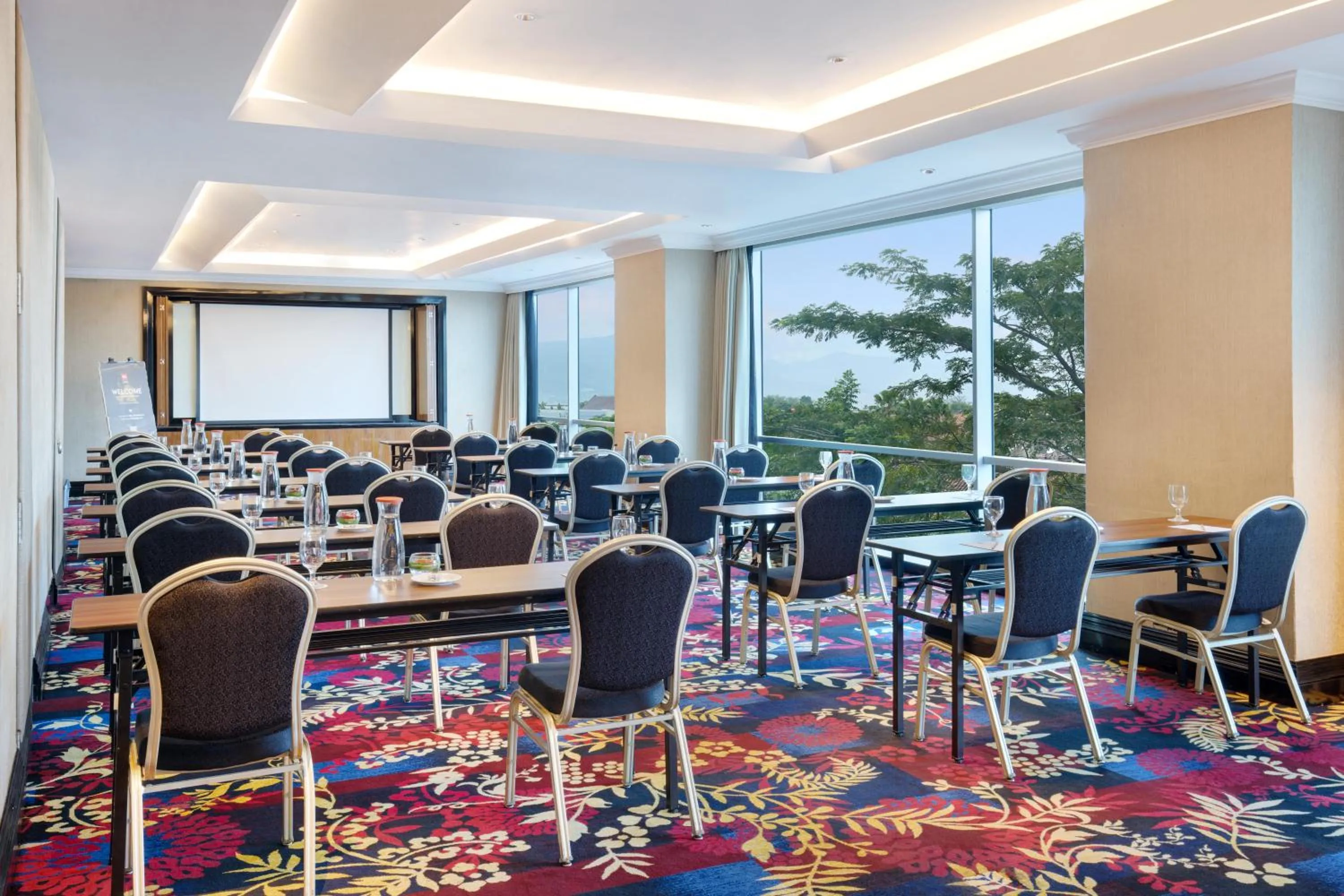 Business facilities in Ibis Bandung Trans Studio