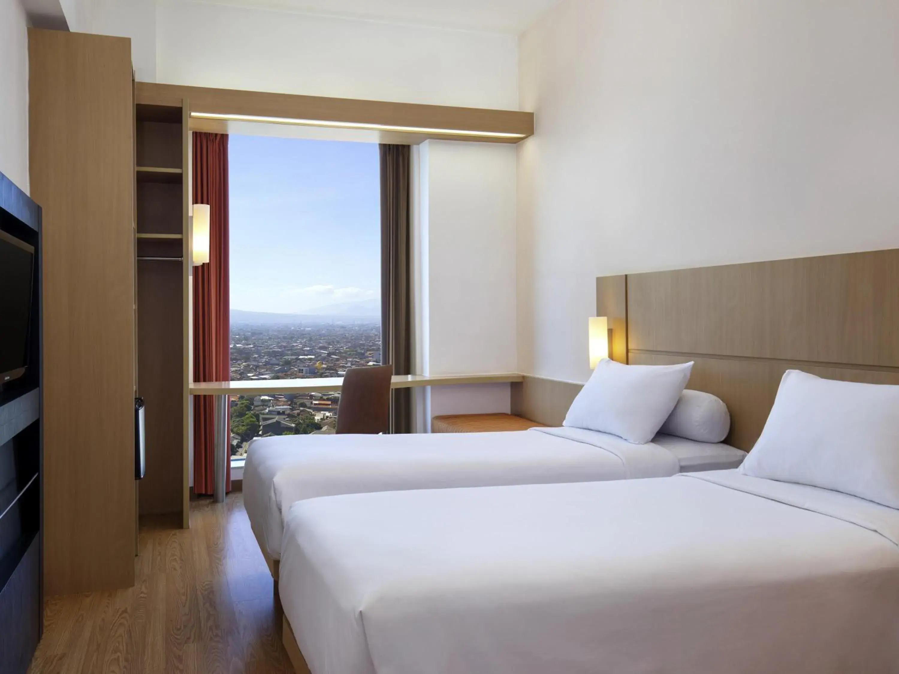 Bedroom, Bed in Ibis Bandung Trans Studio Bedroom, Bed in Ibis Bandung Trans Studio