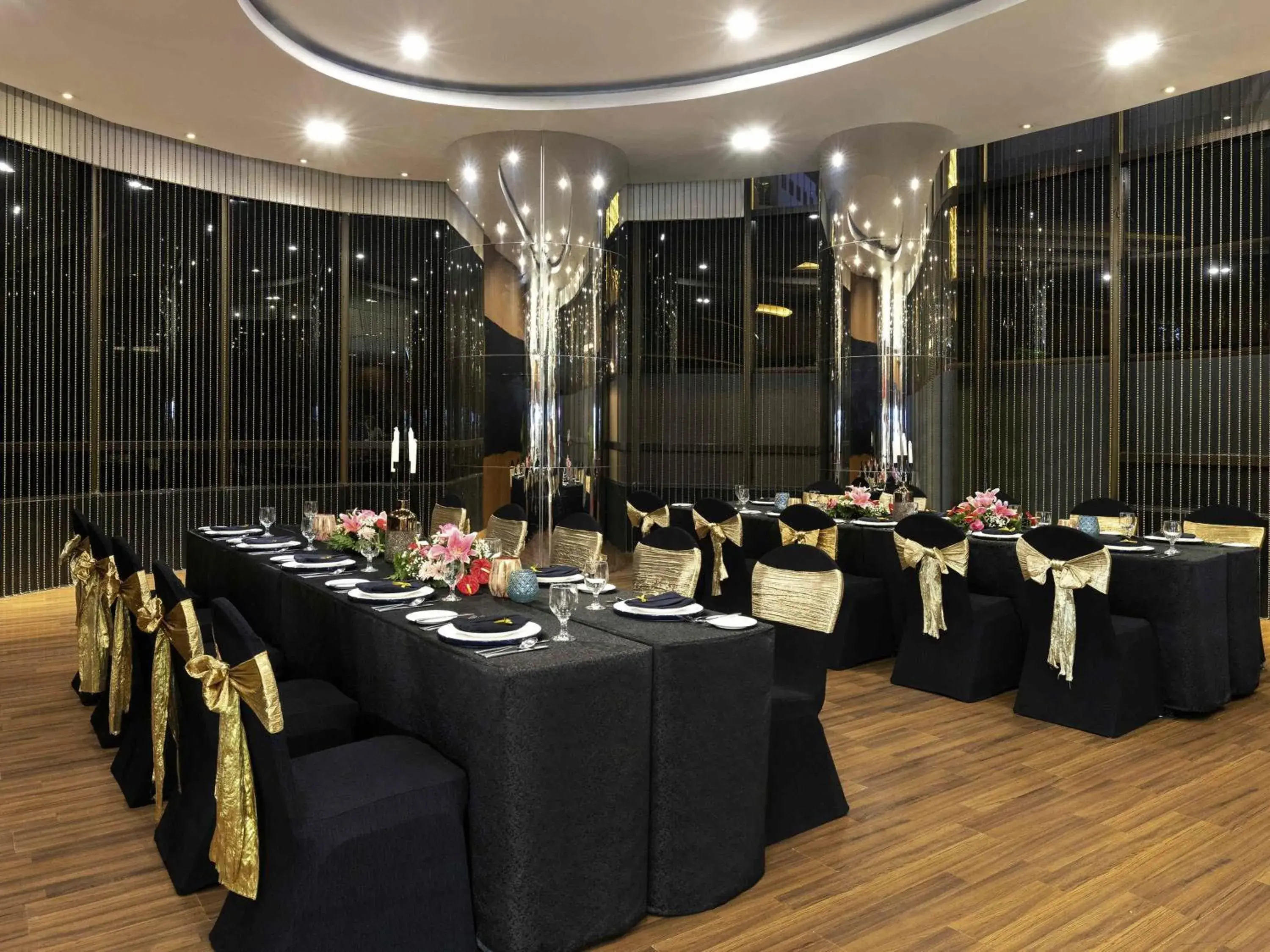 Restaurant/places to eat in Ibis Bandung Trans Studio Restaurant/places to eat in Ibis Bandung Trans Studio