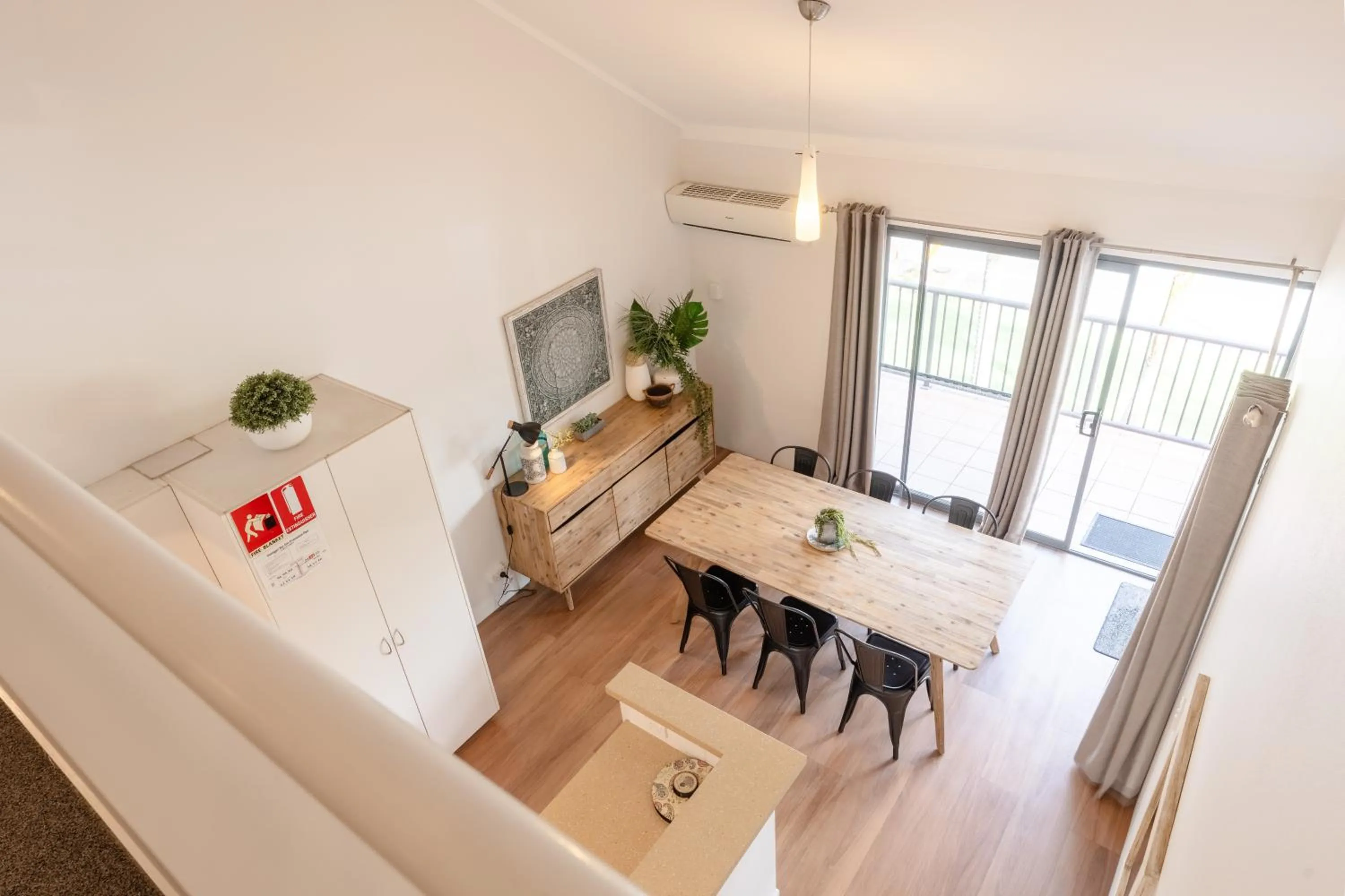 Dining area in Outrigger Bay