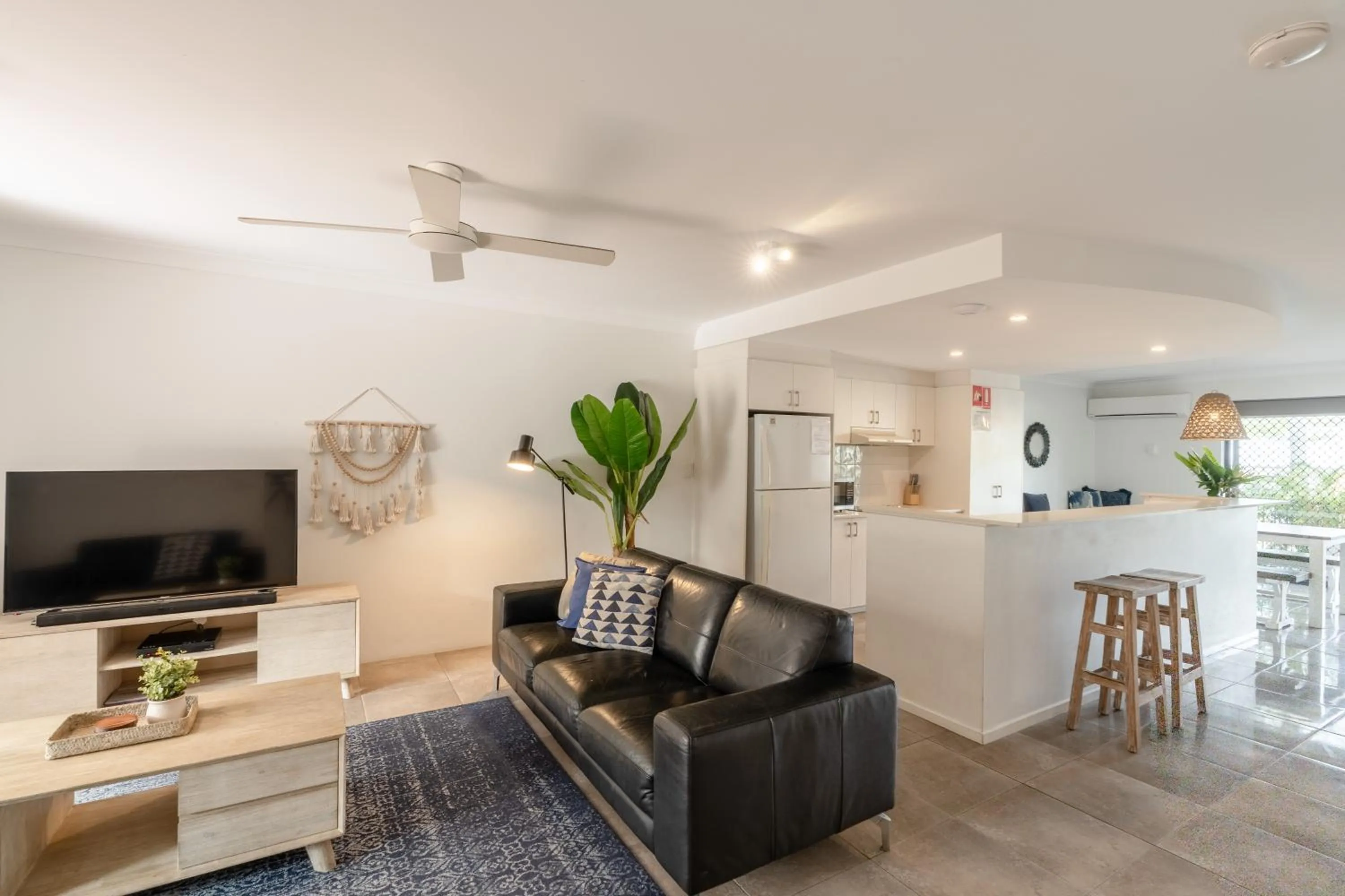 Living room in Outrigger Bay