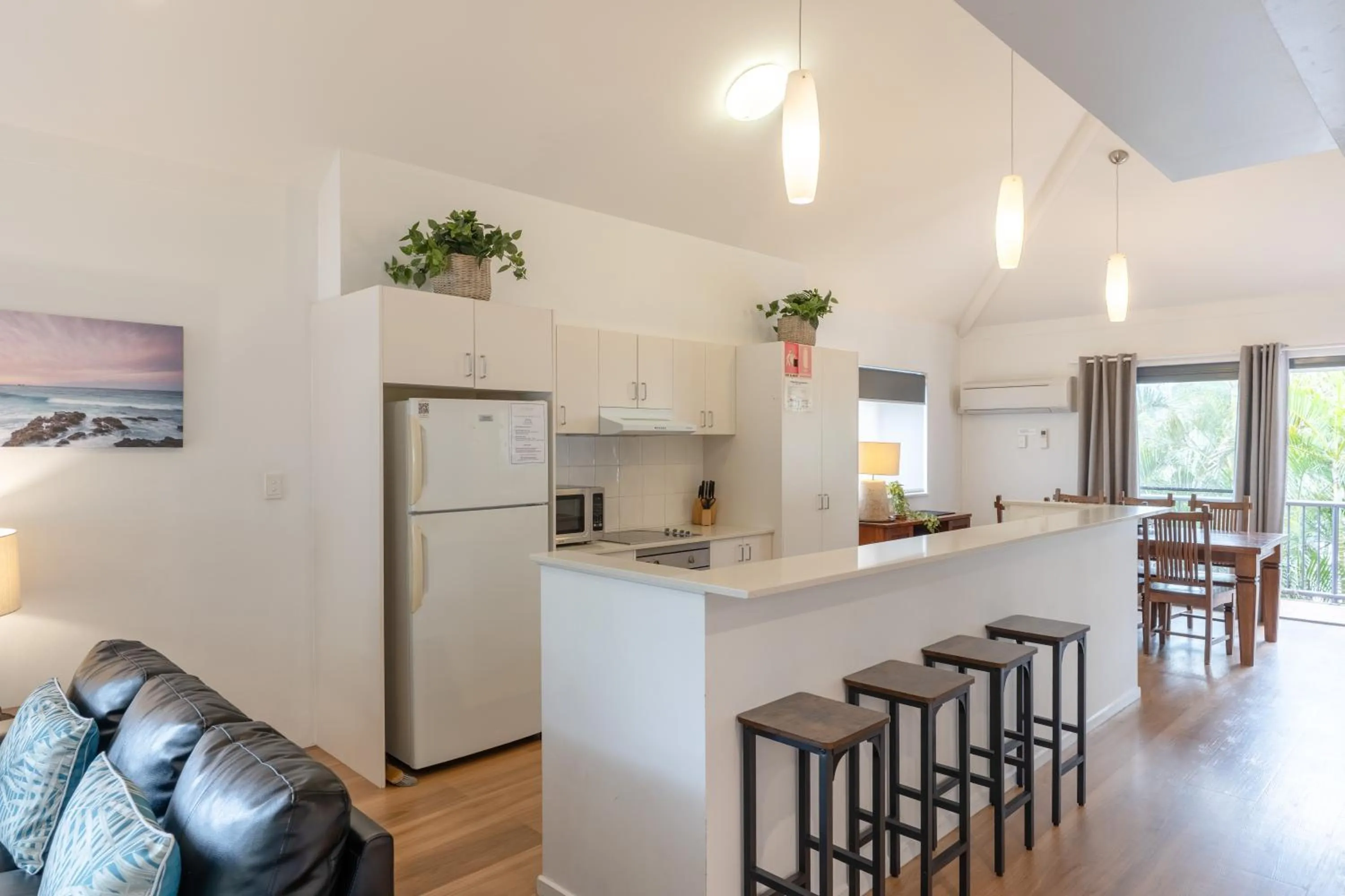 Dining area in Outrigger Bay