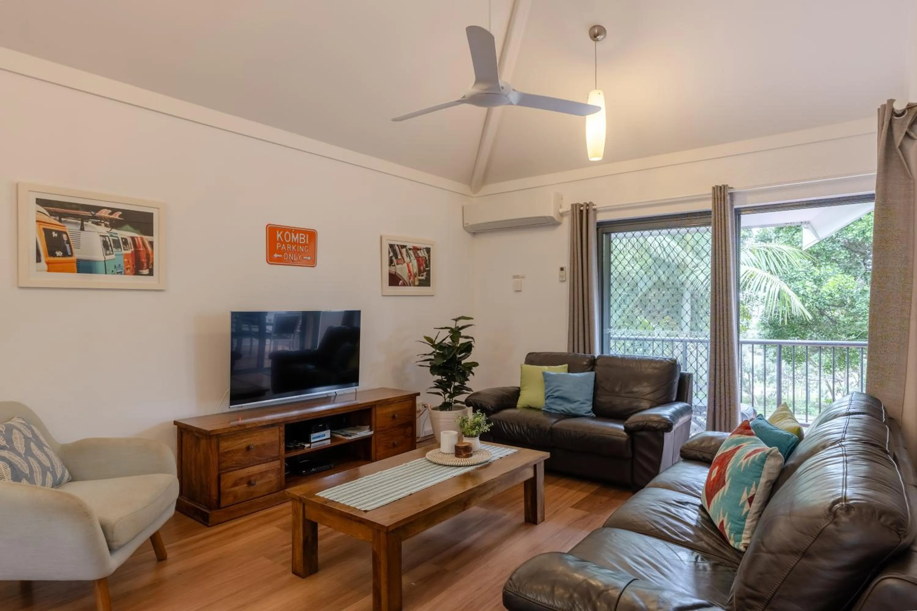 Living room in Outrigger Bay
