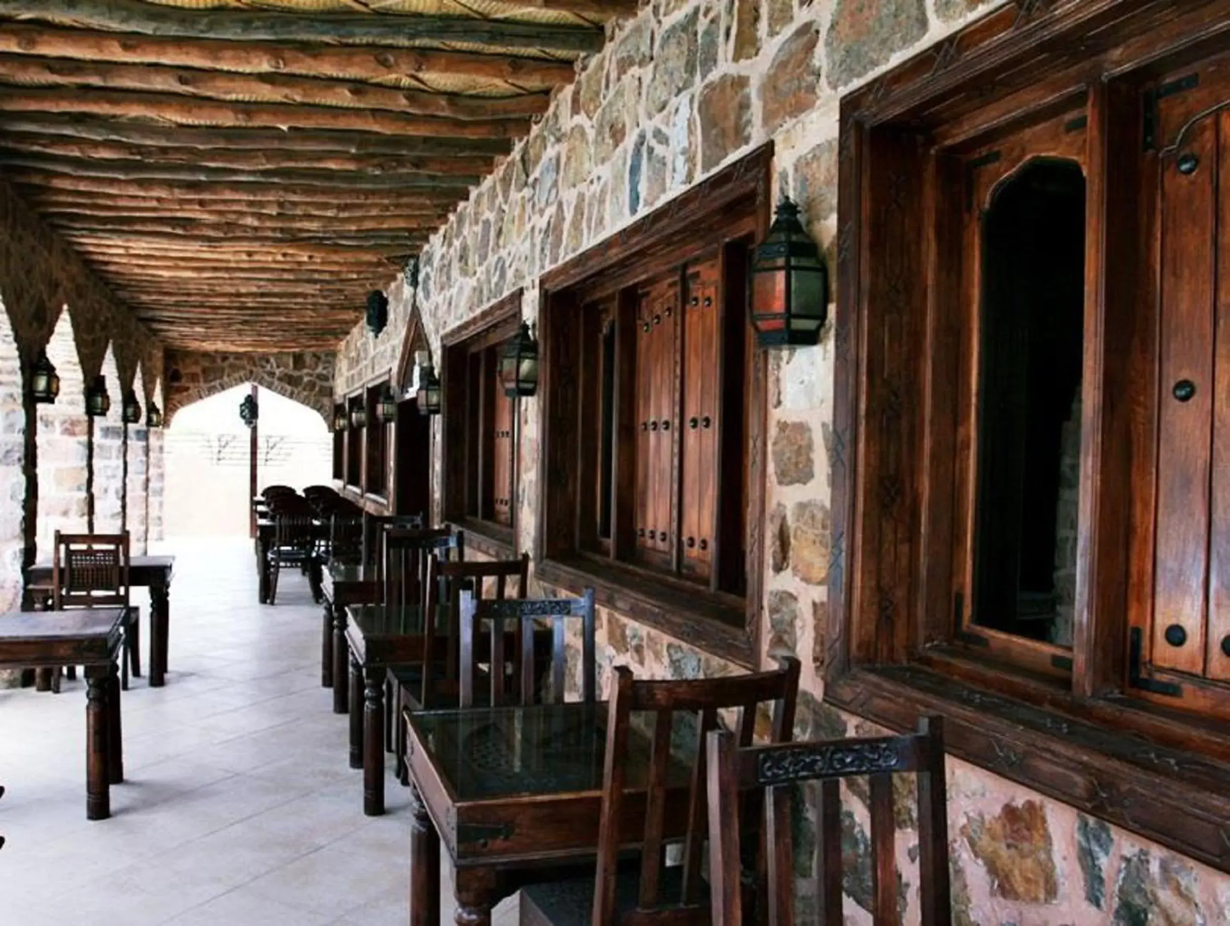 Restaurant/places to eat in Esra Hotel Apartment Restaurant/places to eat in Esra Hotel Apartment