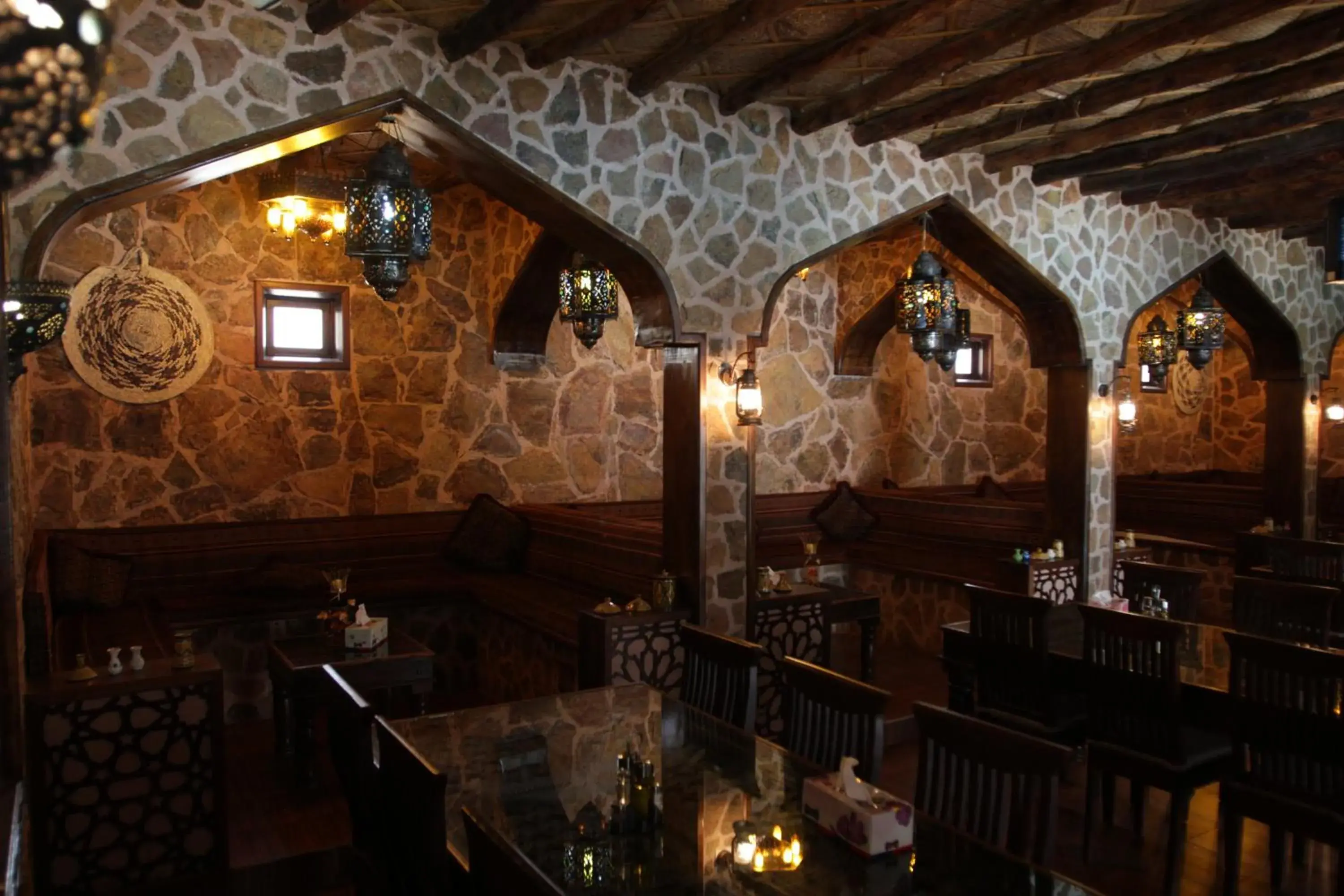 Restaurant/places to eat in Esra Hotel Apartment Restaurant/places to eat in Esra Hotel Apartment