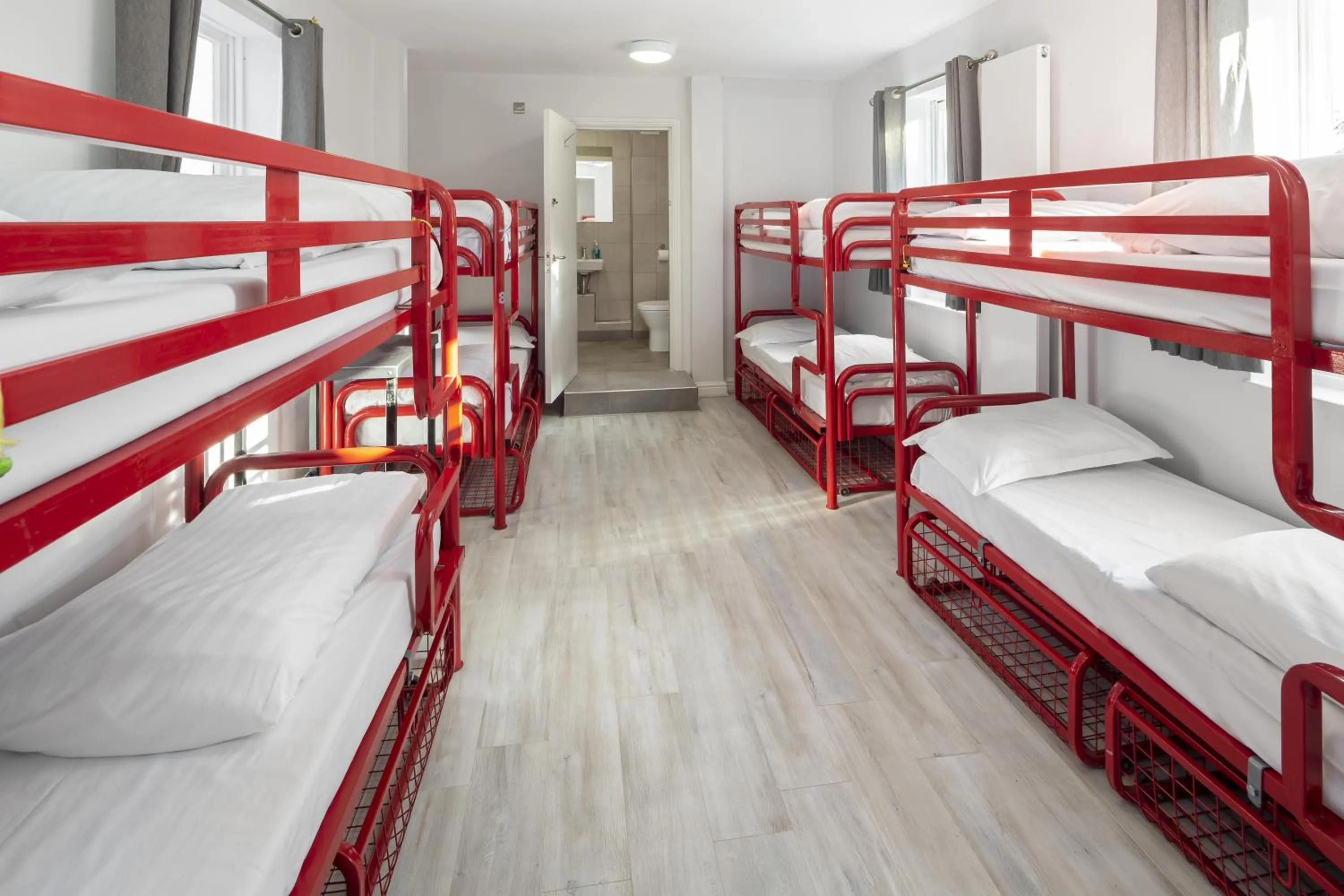 bunk bed, Bed in Astor York Hostel