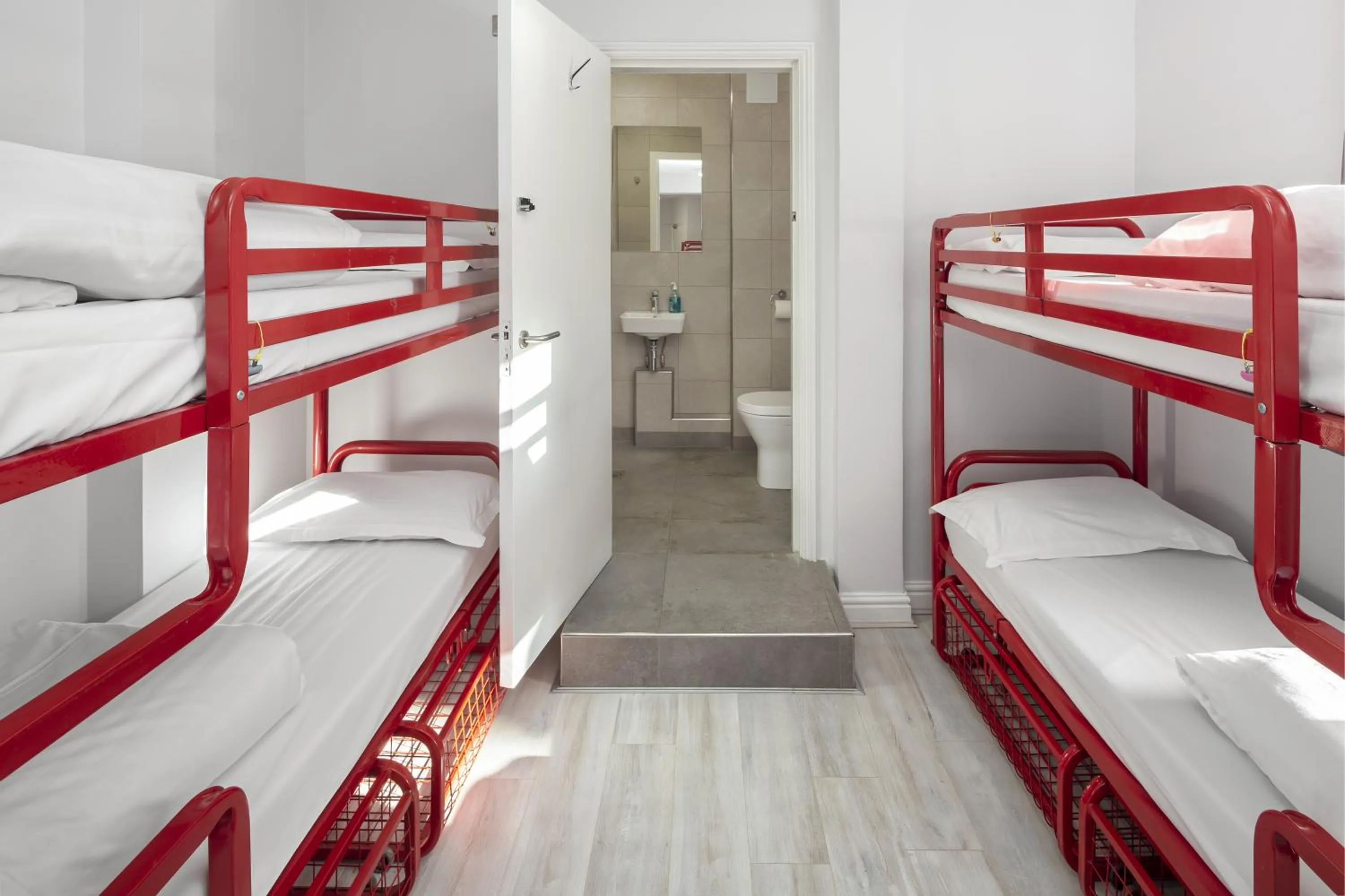 bunk bed, Bed in Astor York Hostel