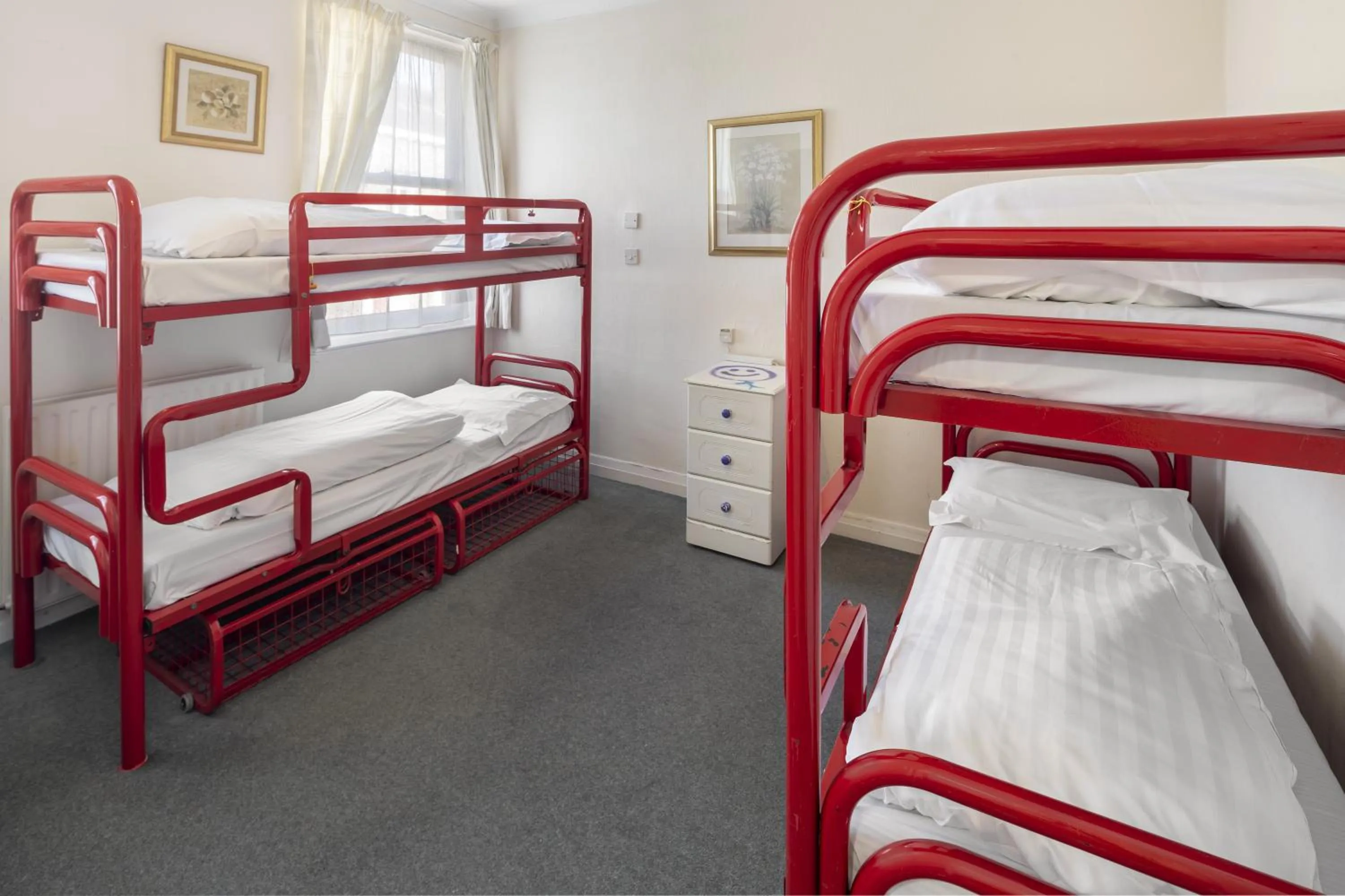 bunk bed, Bed in Astor York Hostel