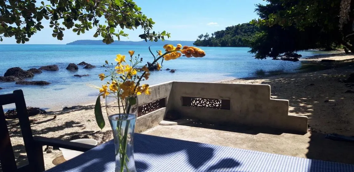 Restaurant/places to eat in AoPong Resort