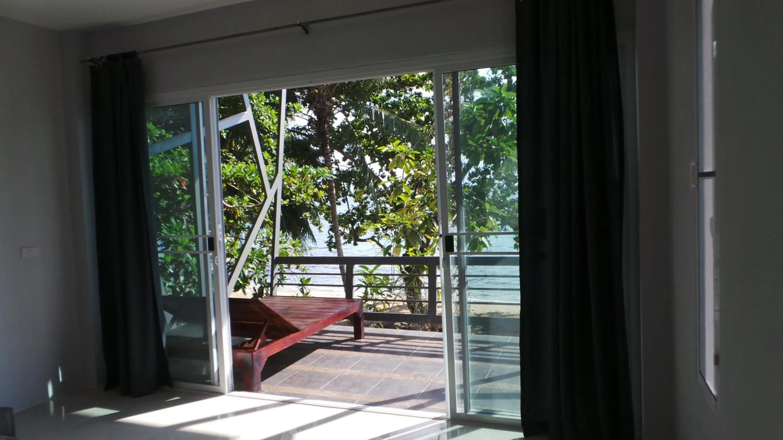 Day in AoPong Resort