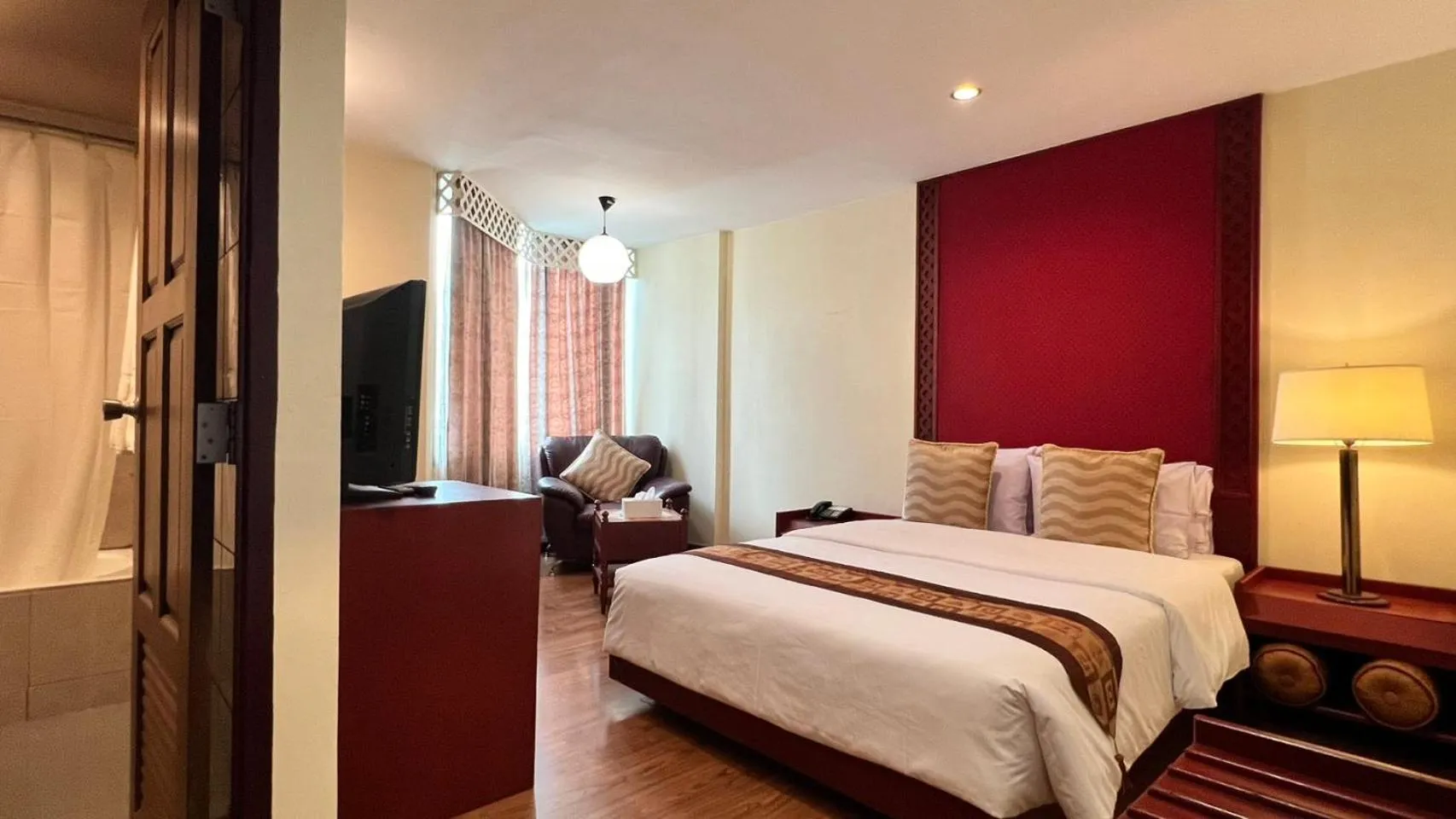 Photo of the whole room, Bed in Fortuna Hotel