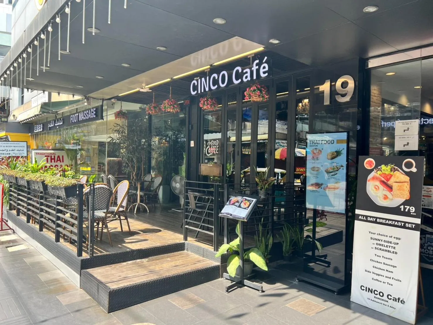 Food and drinks in Fortuna Hotel