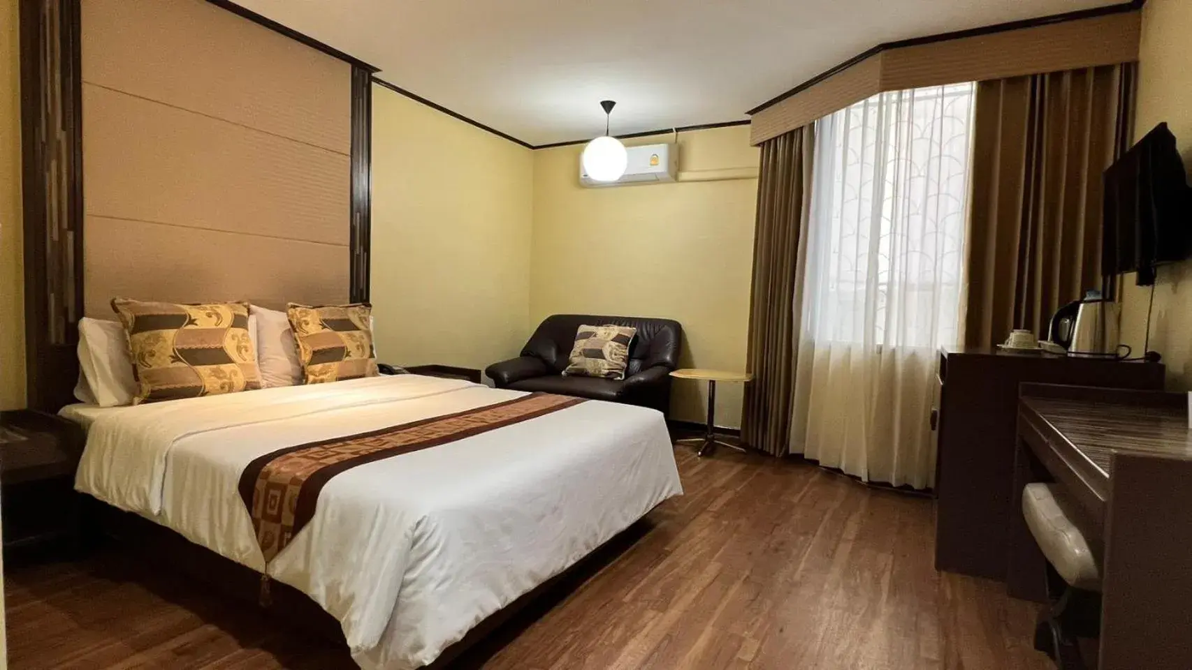 Photo of the whole room, Bed in Fortuna Hotel Photo of the whole room, Bed in Fortuna Hotel